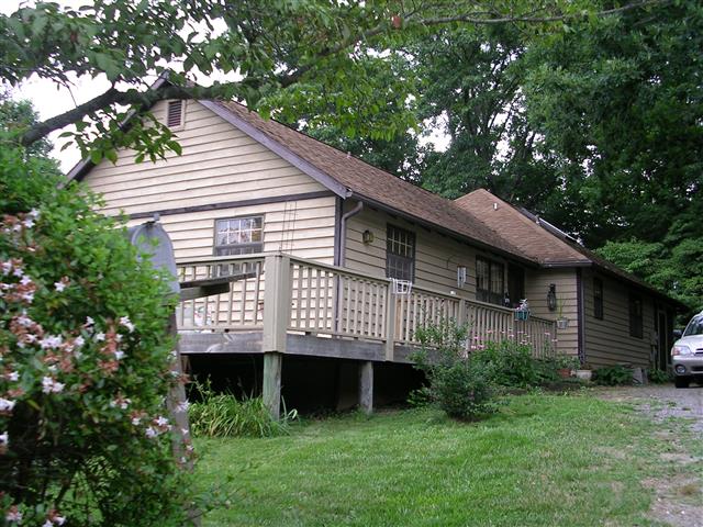 A picture of the property located at 110 BROOKSIDE AVE, BLACK MOUNTAIN NC 28711.