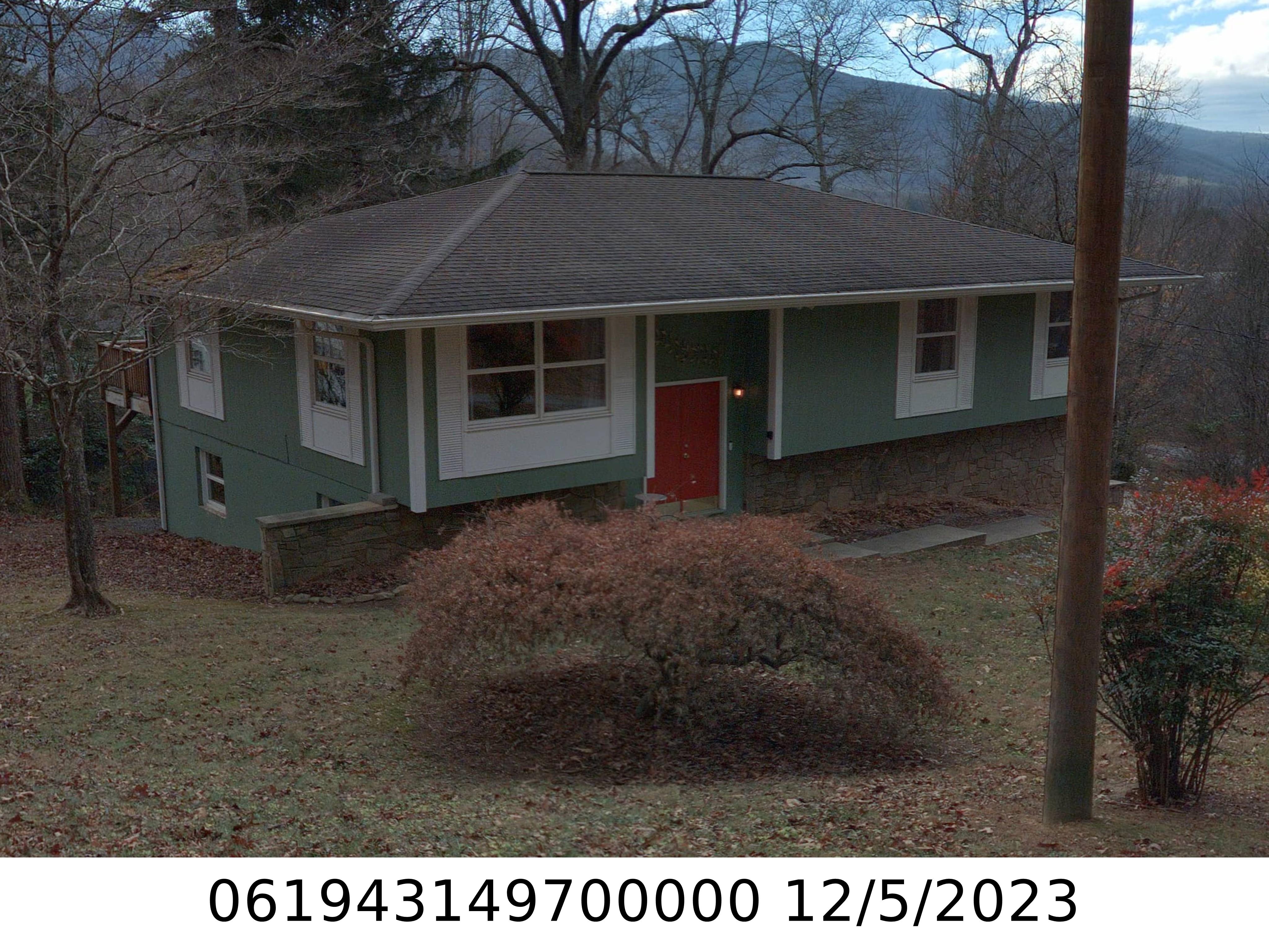 A picture of the property located at 104 DISOWAY ST, BLACK MOUNTAIN NC 28711.