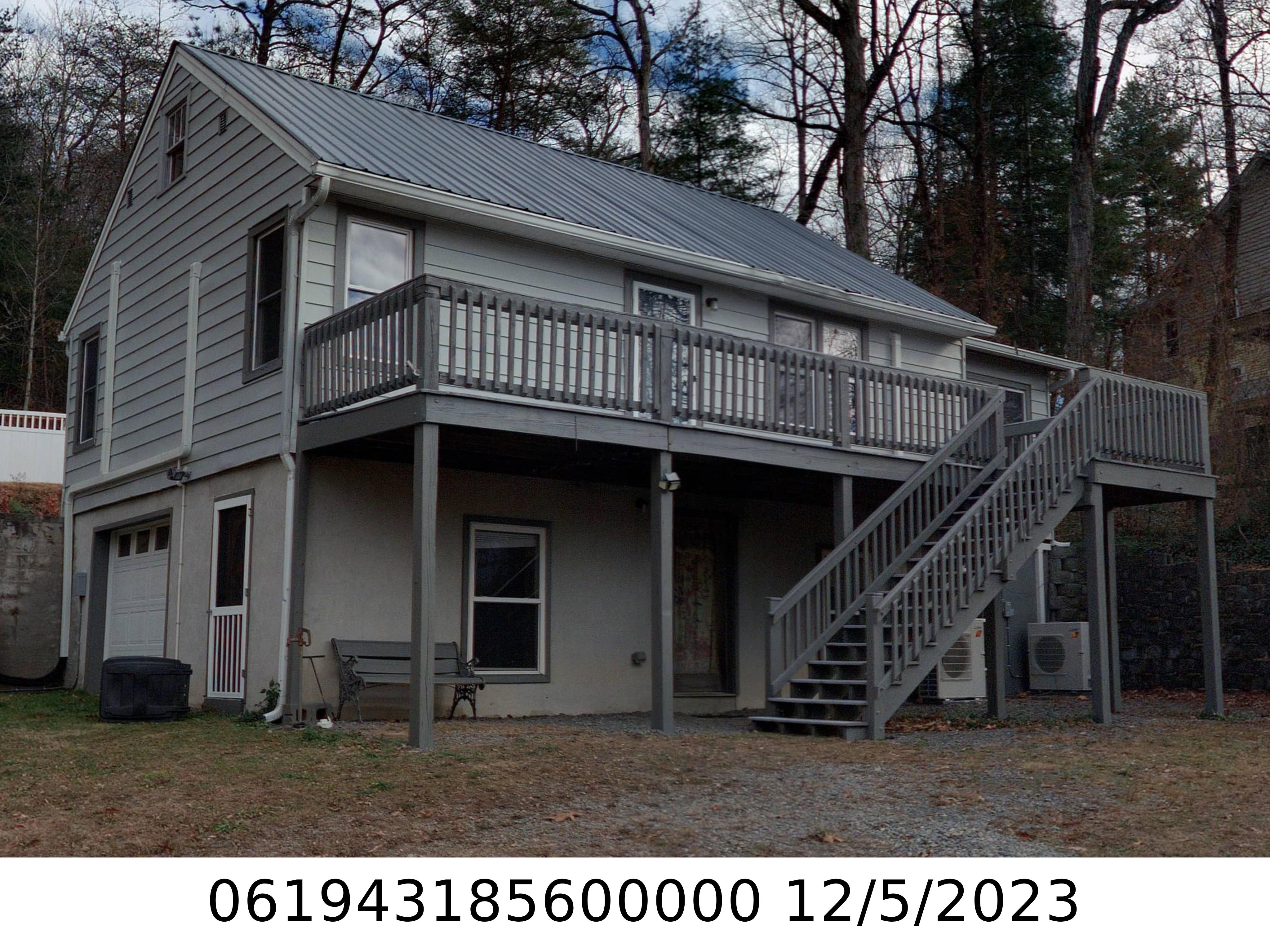 A picture of the property located at 11 YAHWEH DR, BLACK MOUNTAIN NC 28711.