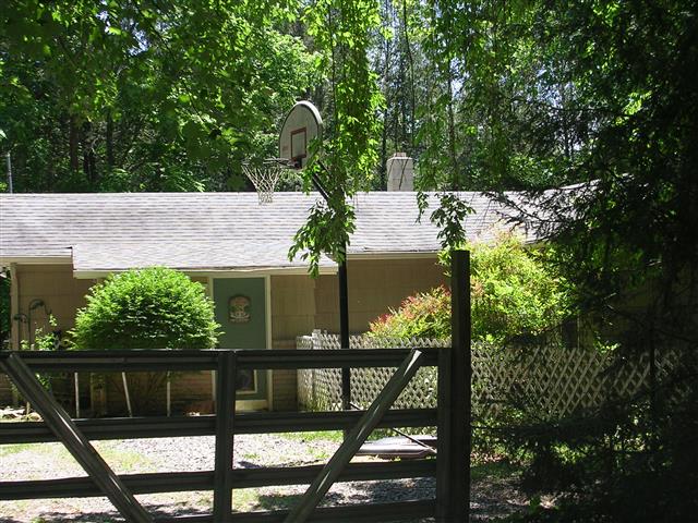 A picture of the property located at 114 DISOWAY ST, BLACK MOUNTAIN NC 28711.