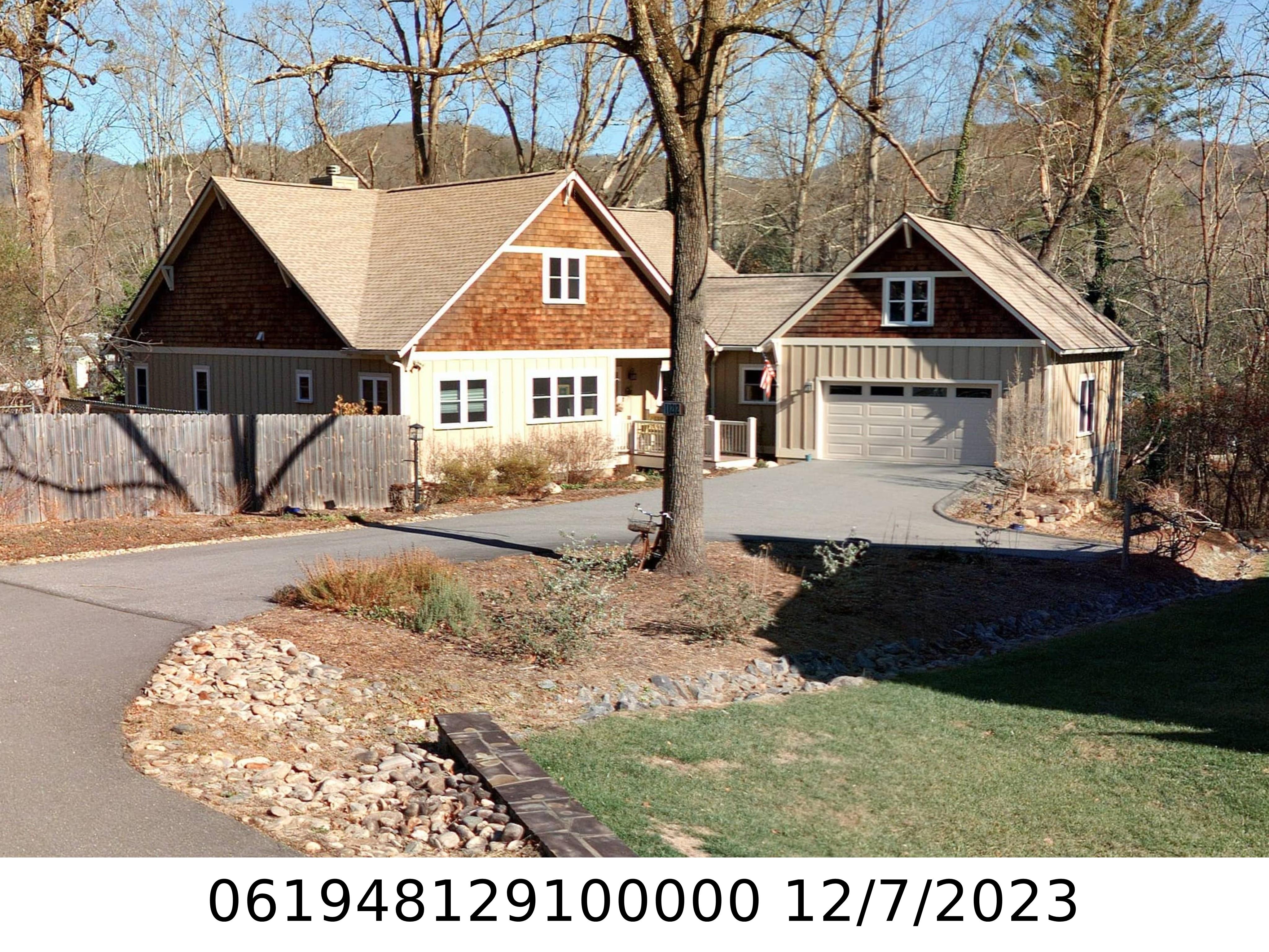 A picture of the property located at 122 LOUISA ST, BLACK MOUNTAIN NC 28711.