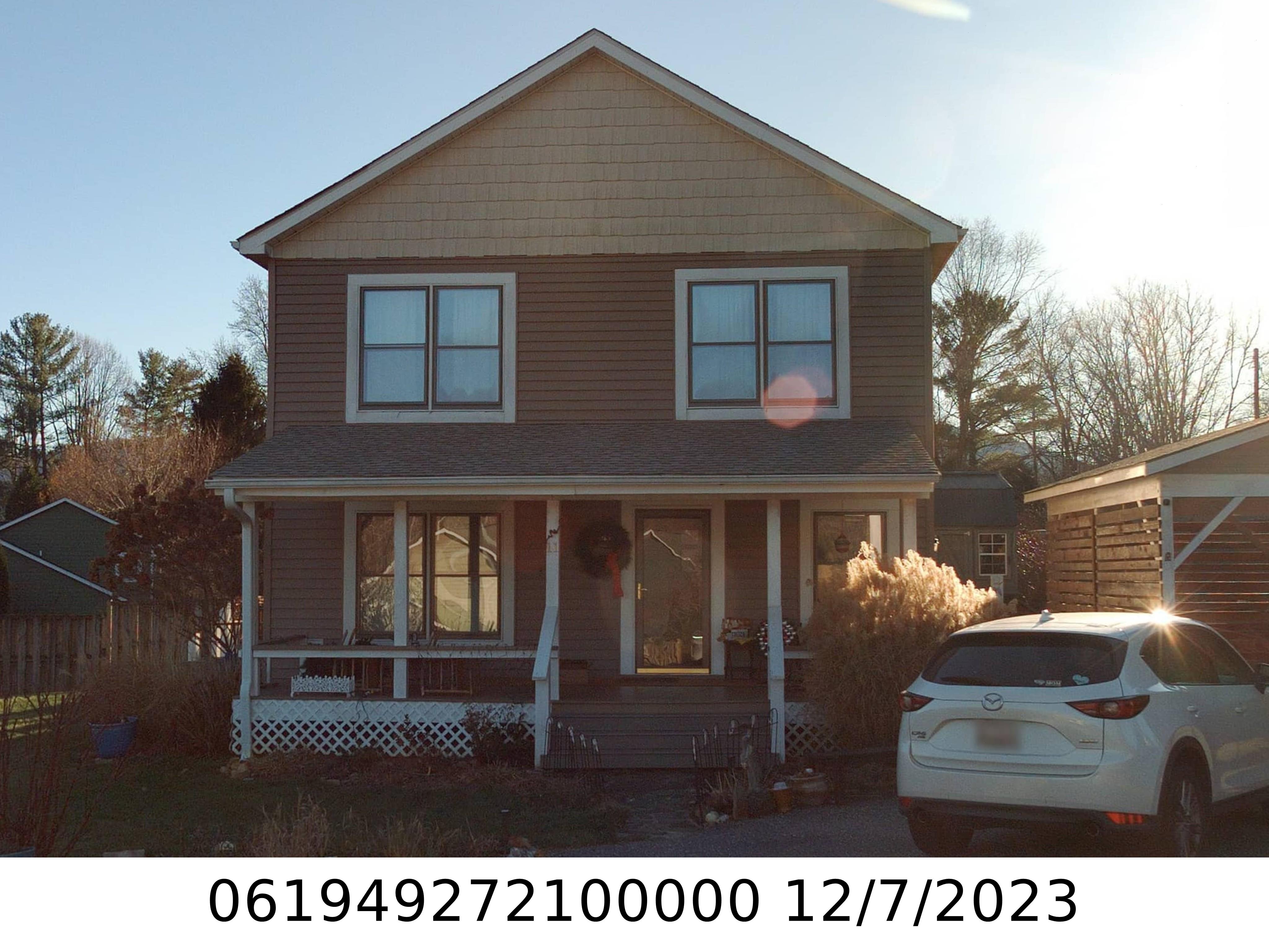 A picture of the property located at 11 CAROLINA CORNER DR, BLACK MOUNTAIN NC 28711.