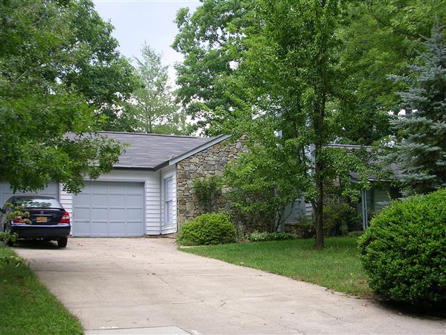 A picture of the property located at 208 WOODLAND CT, BLACK MOUNTAIN NC 28711.