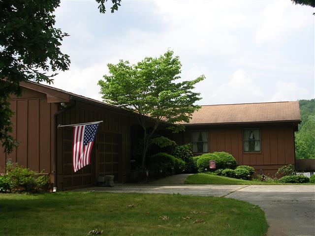 A picture of the property located at 100 FOREST HILL DR, BLACK MOUNTAIN NC 28711.