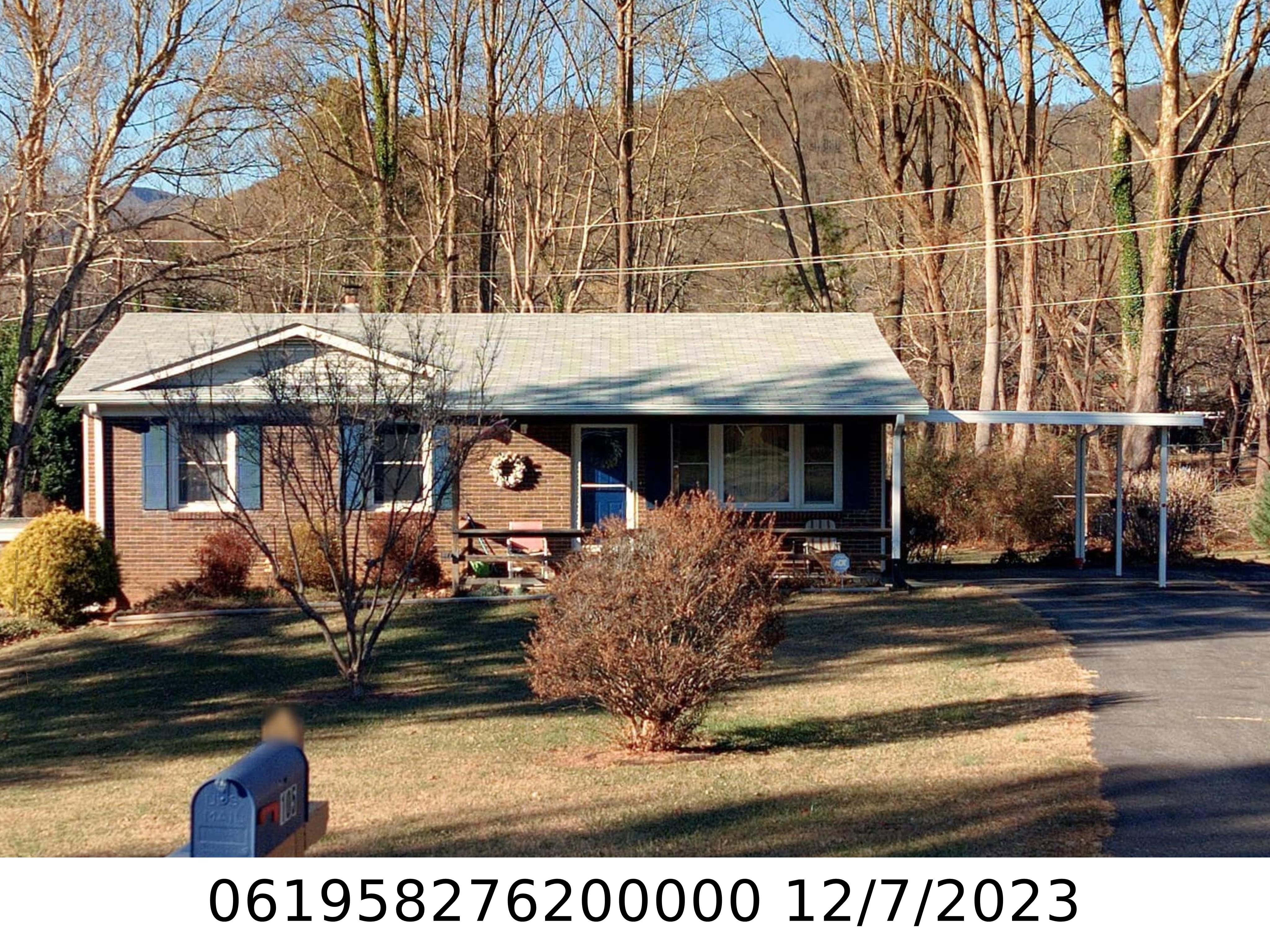 A picture of the property located at 105 BEECHTREE DR, BLACK MOUNTAIN NC 28711.