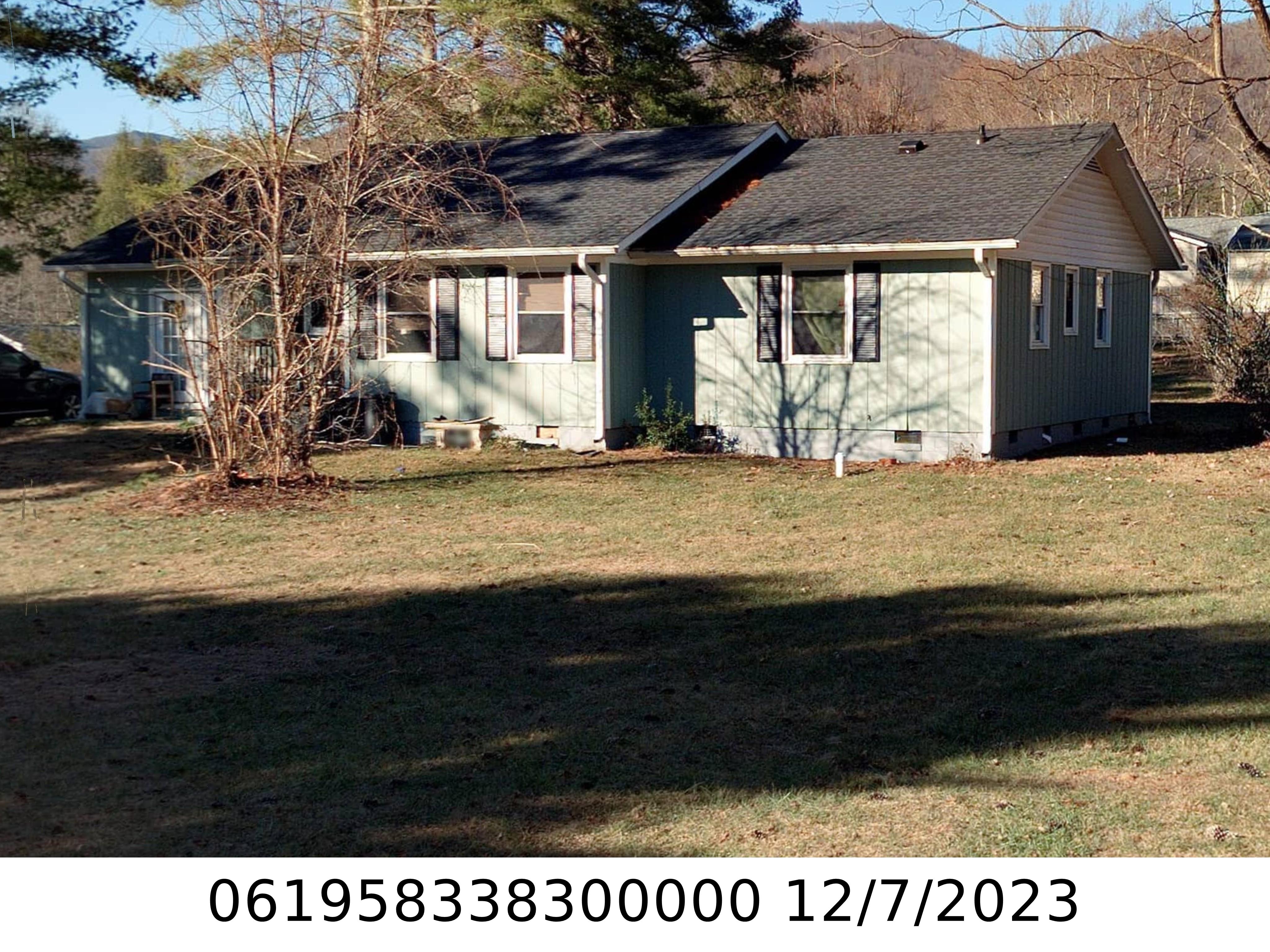 A picture of the property located at 101 PINETREE DR, BLACK MOUNTAIN NC 28711.
