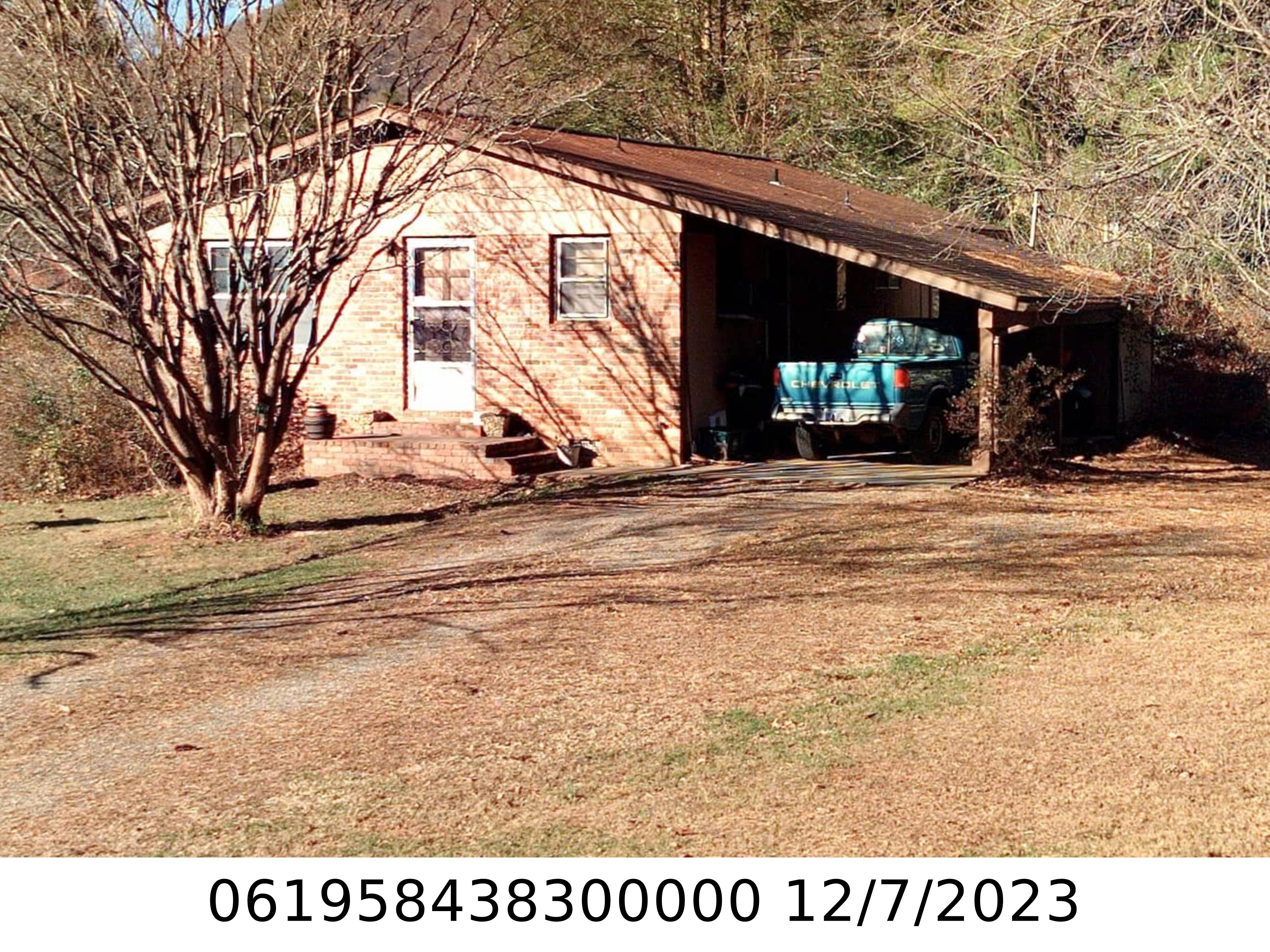 A picture of the property located at 103 PINETREE DR, BLACK MOUNTAIN NC 28711.