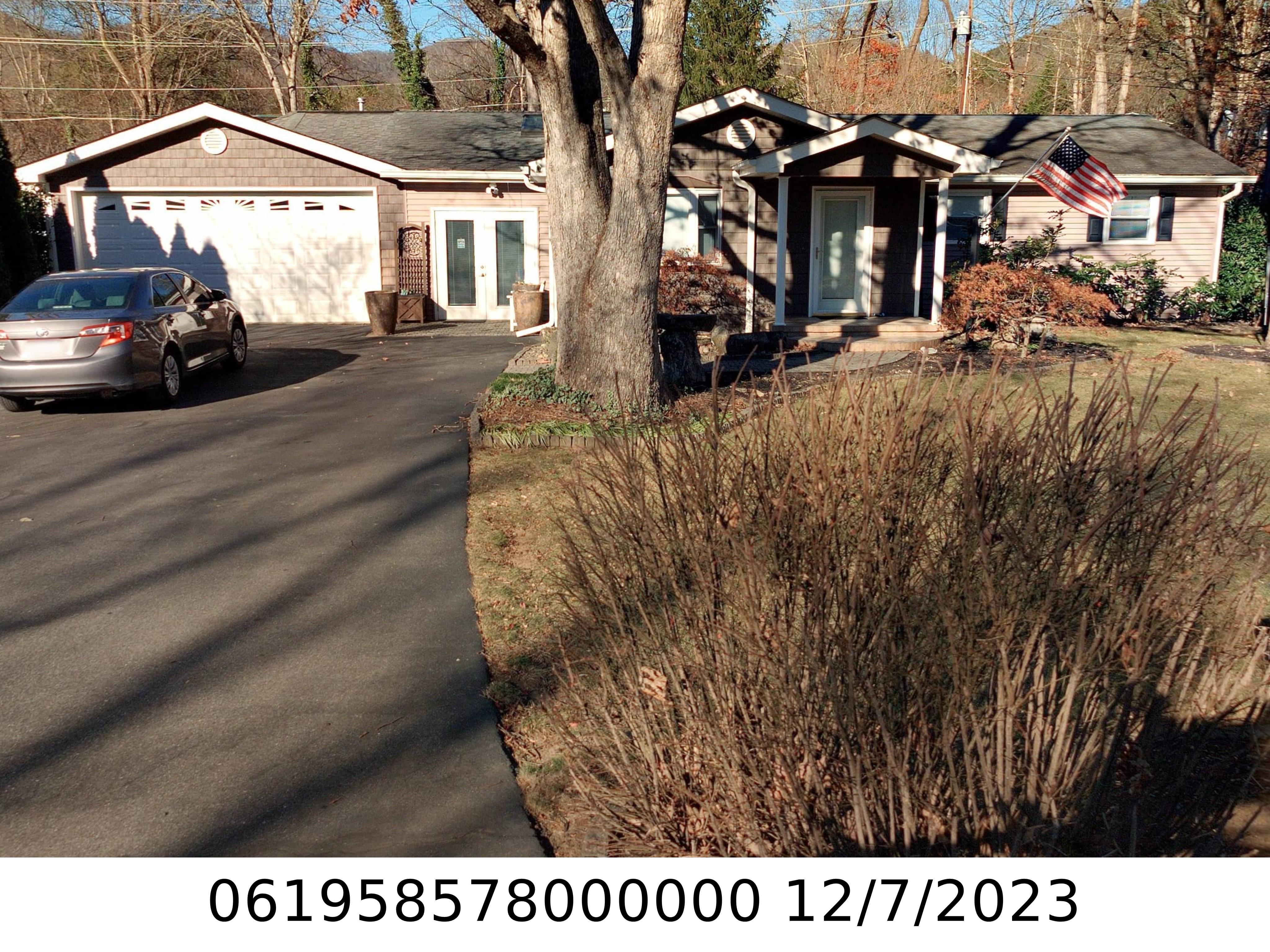 A picture of the property located at 111 BEECHTREE DR, BLACK MOUNTAIN NC 28711.