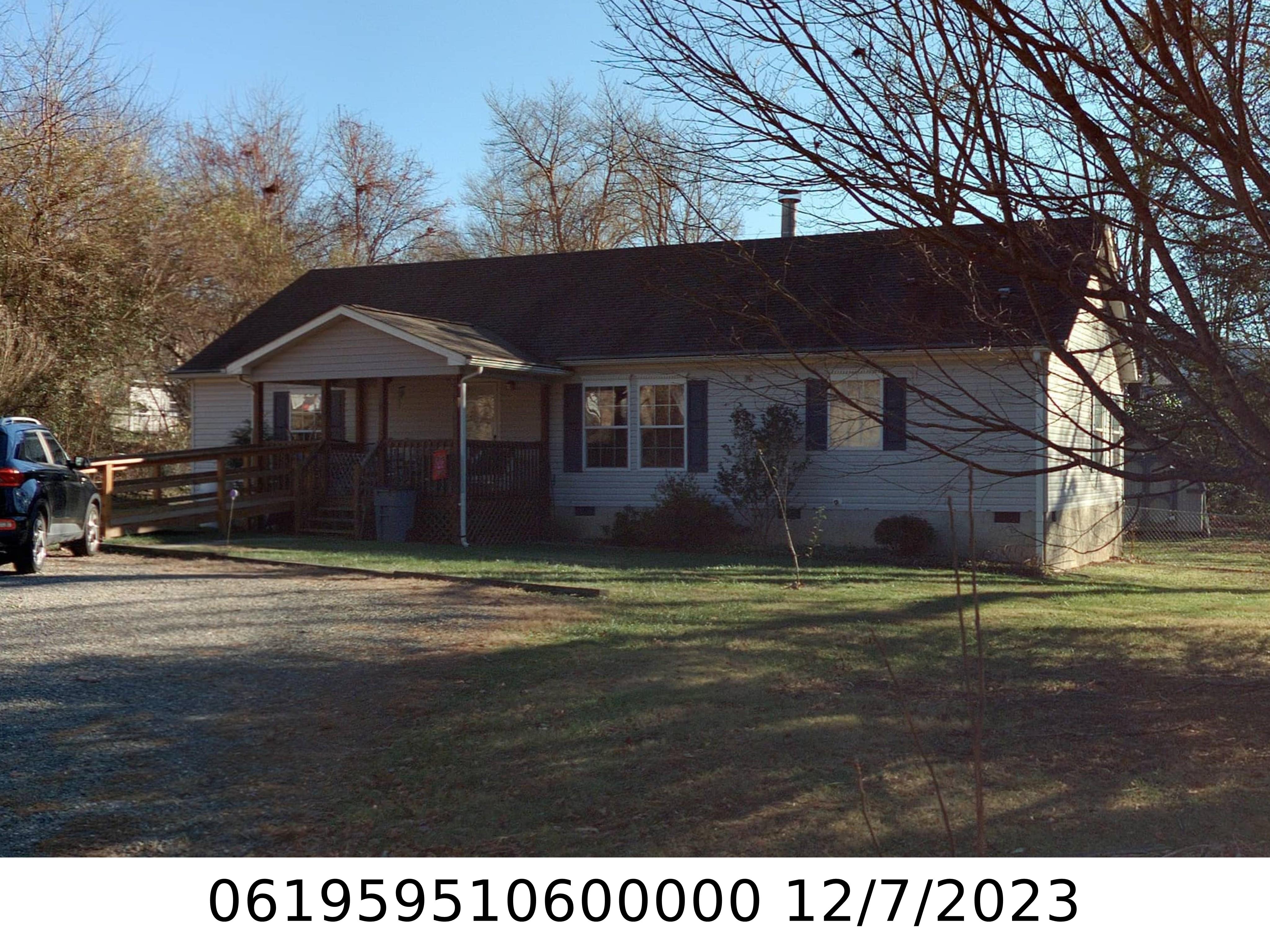 A picture of the property located at 106 RAINBOW LN, BLACK MOUNTAIN NC 28711.