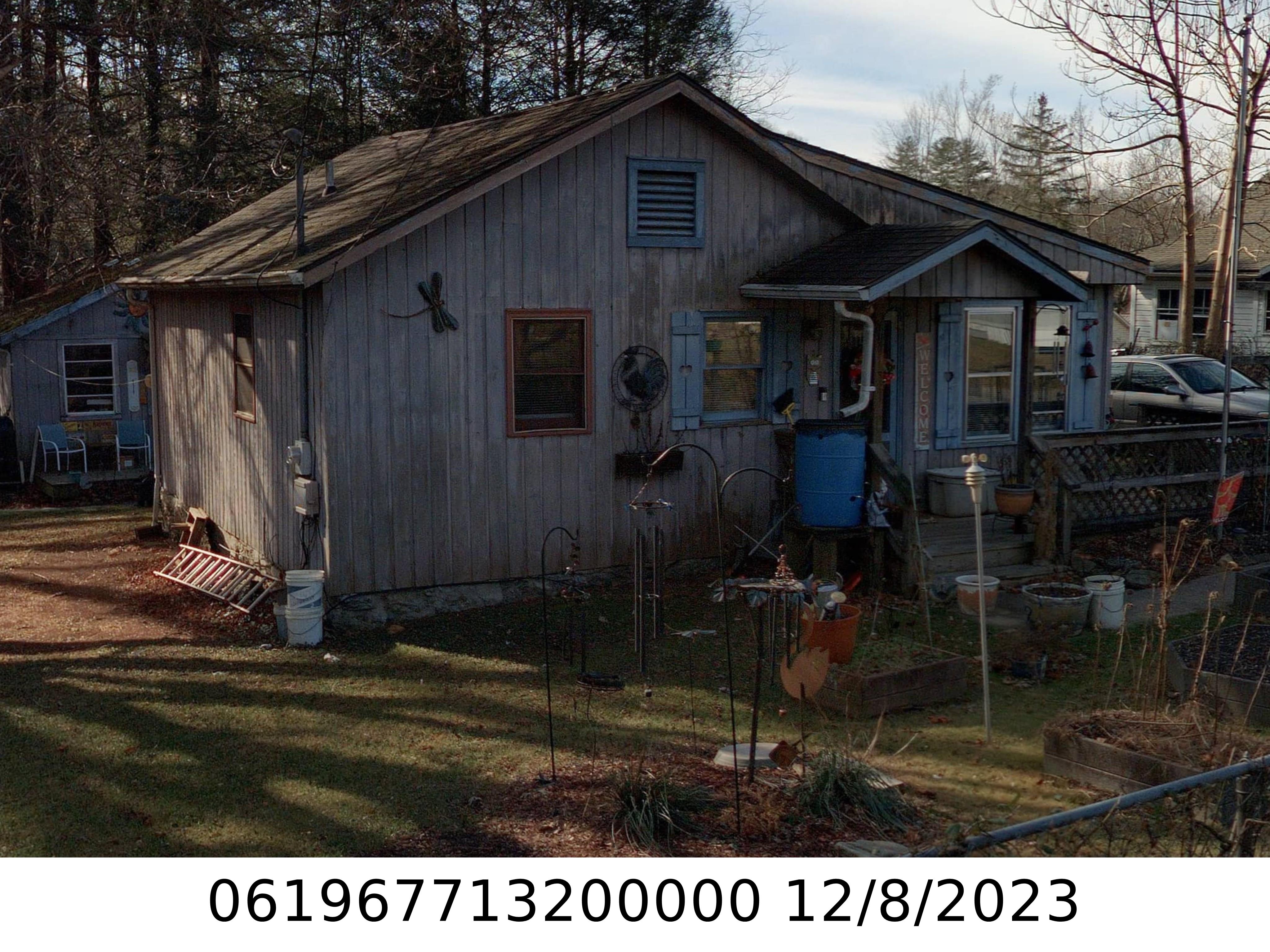 A picture of the property located at 116 OLD STATE TEN RD, BLACK MOUNTAIN NC 28711.