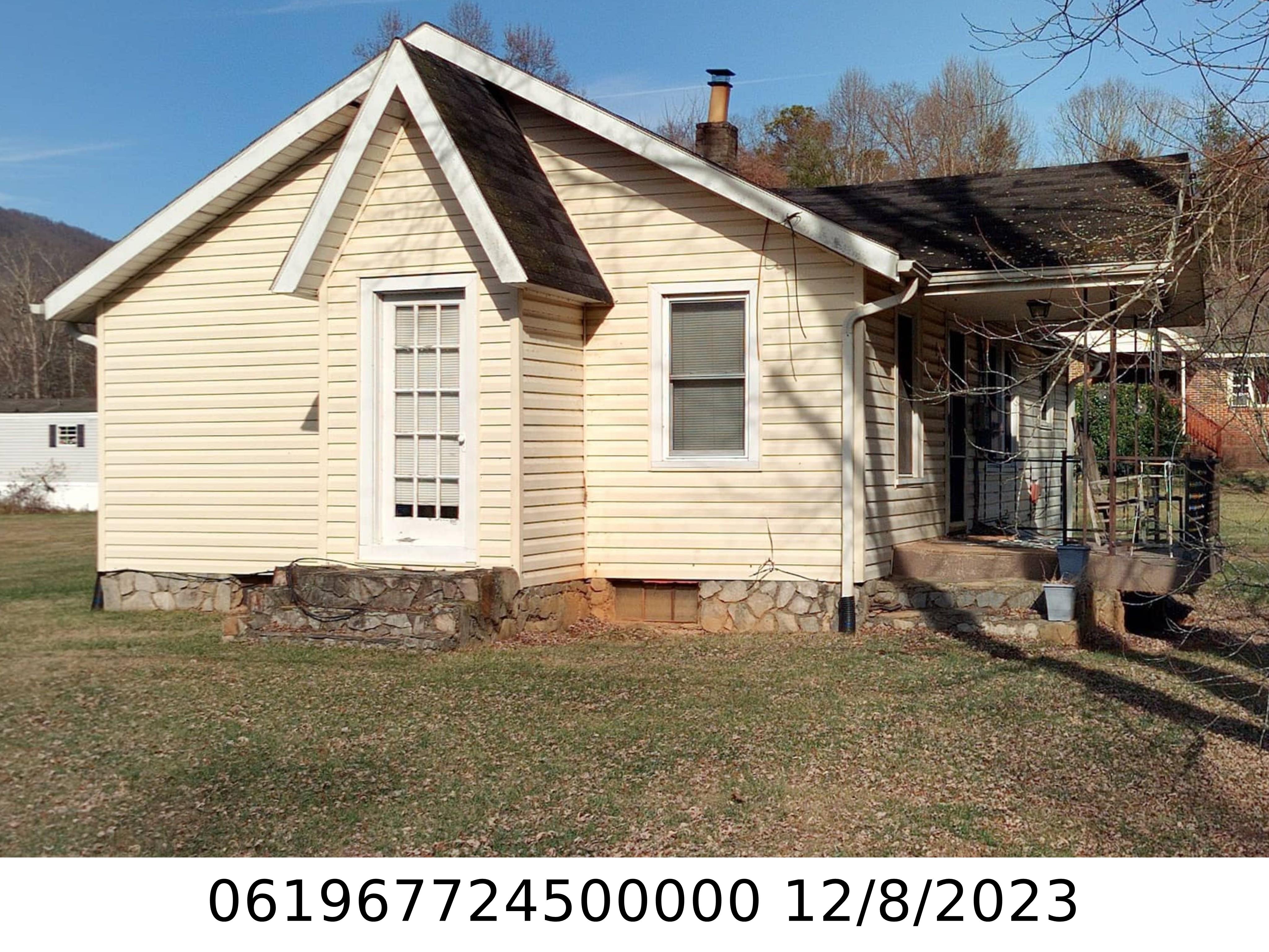 A picture of the property located at 117 OLD STATE TEN RD, BLACK MOUNTAIN NC 28711.