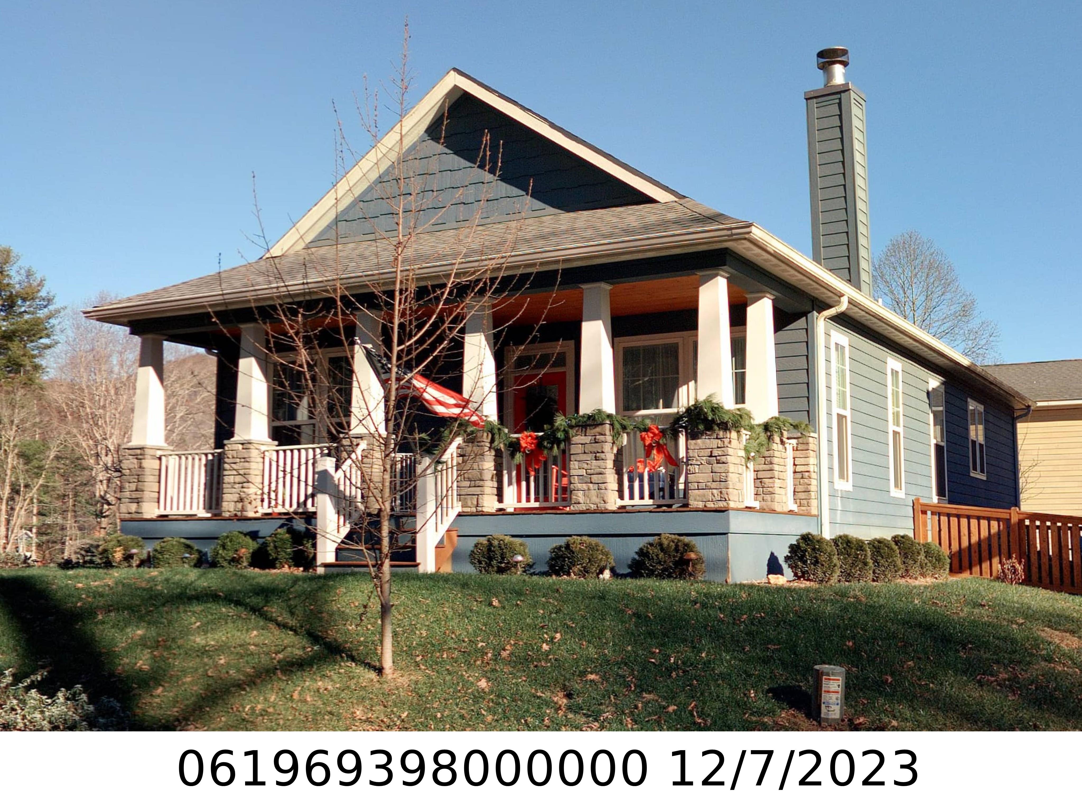 A picture of the property located at 538 PADGETTOWN RD, BLACK MOUNTAIN NC 28711.
