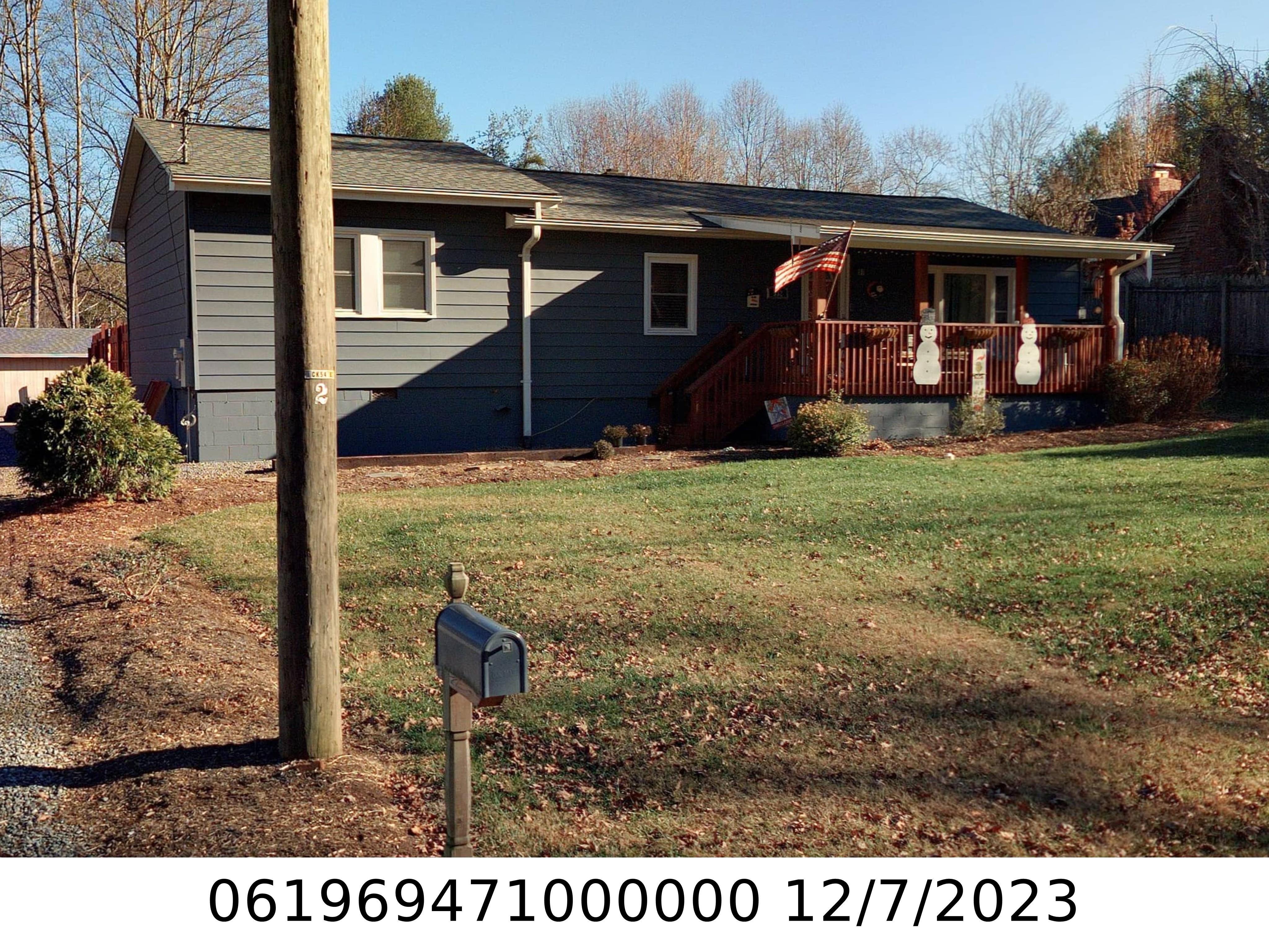 A picture of the property located at 532 PADGETTOWN RD, BLACK MOUNTAIN NC 28711.