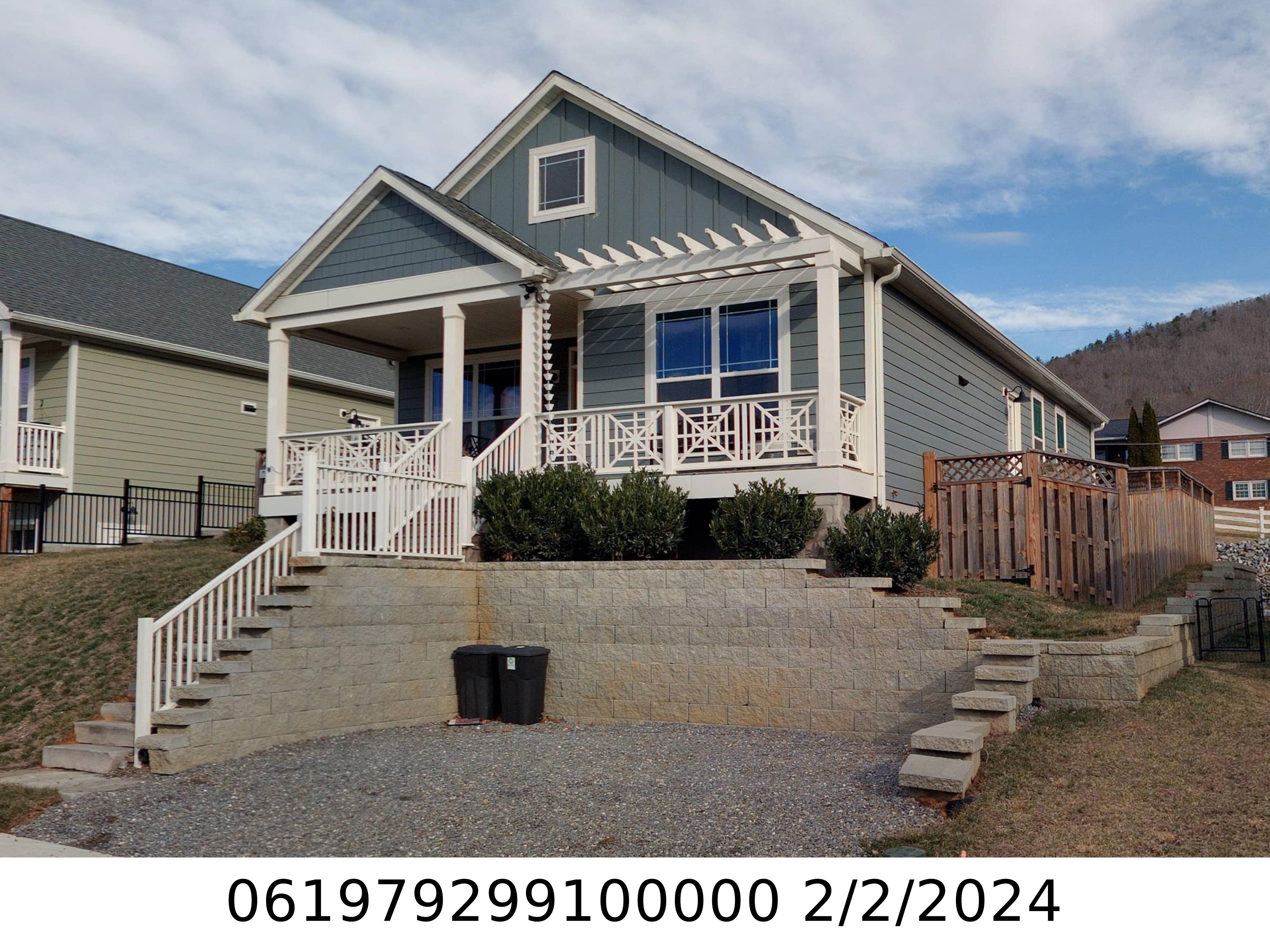 A picture of the property located at 1122 BLUEVIEW DR, BLACK MOUNTAIN NC 28711.