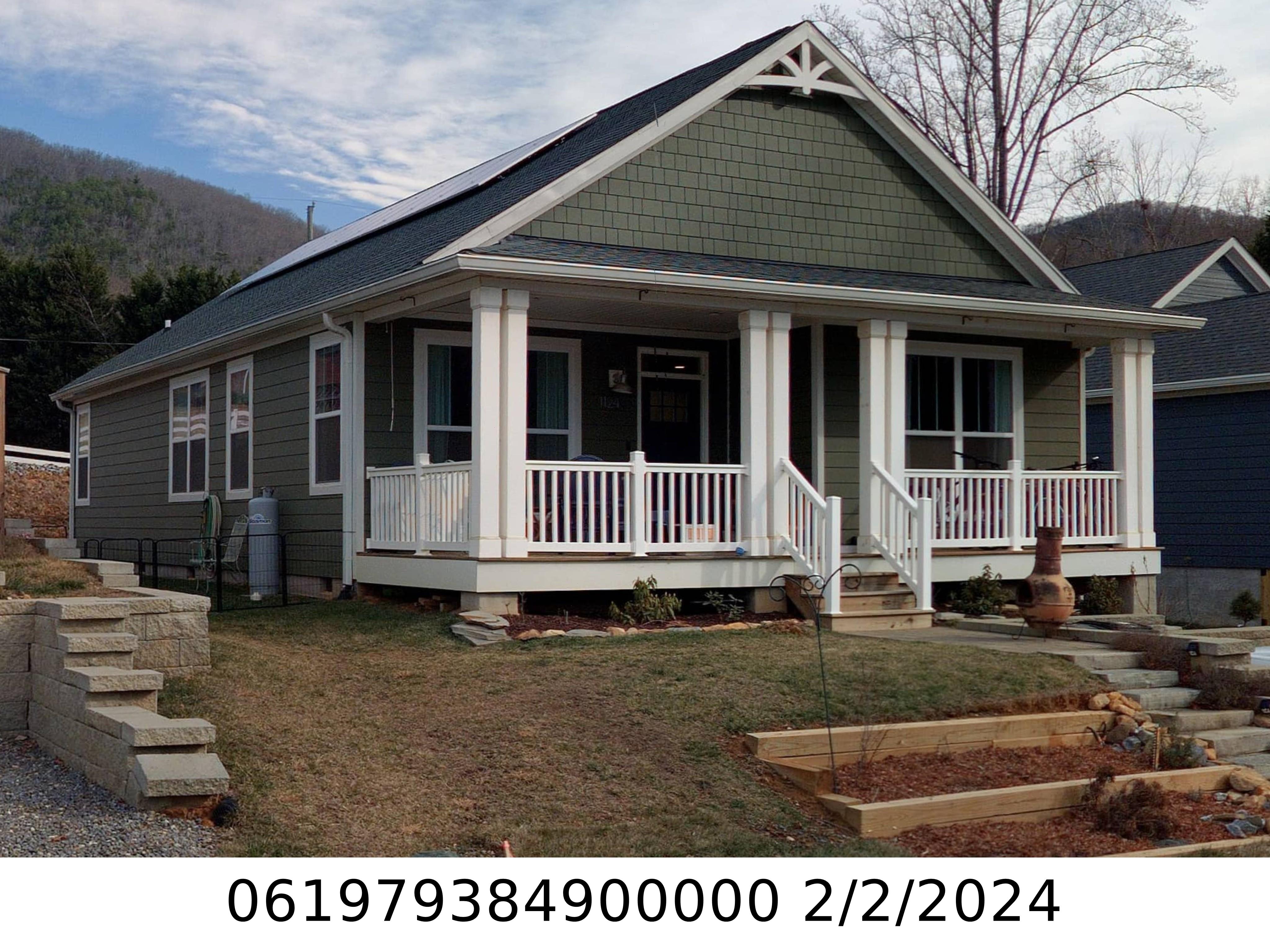 A picture of the property located at 1124 BLUEVIEW DR, BLACK MOUNTAIN NC 28711.