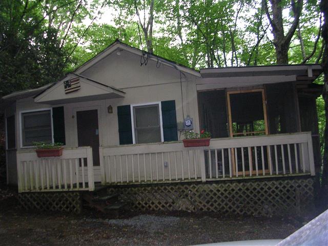 A picture of the property located at 118 CAMP BRANCH RD, BLACK MOUNTAIN NC 28711.