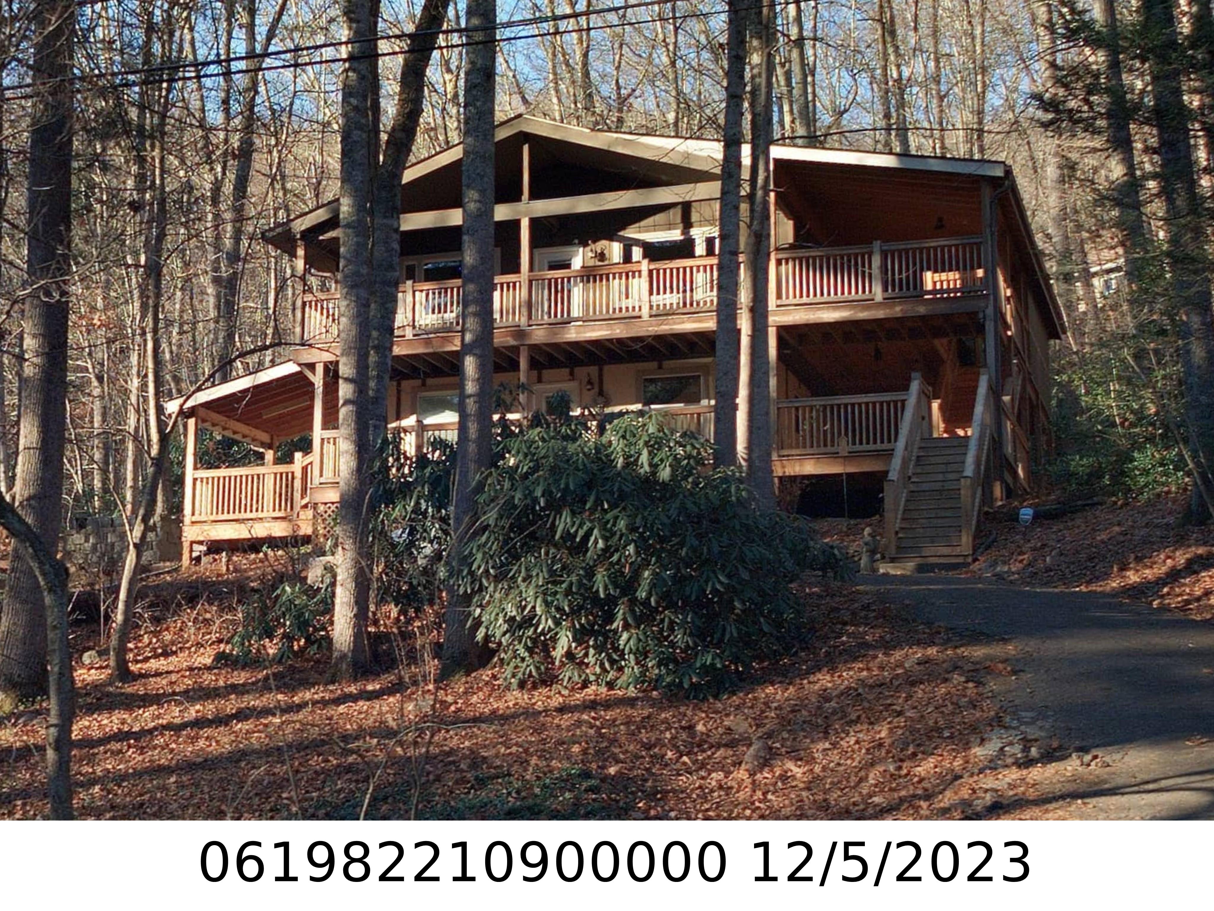 A picture of the property located at 121 CAMP BRANCH RD, BLACK MOUNTAIN NC 28711.