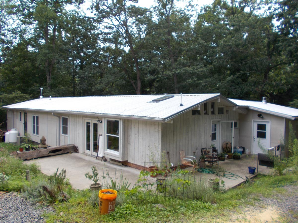 A picture of the property located at 225 OLD TOLL CIR, BLACK MOUNTAIN NC 28711.