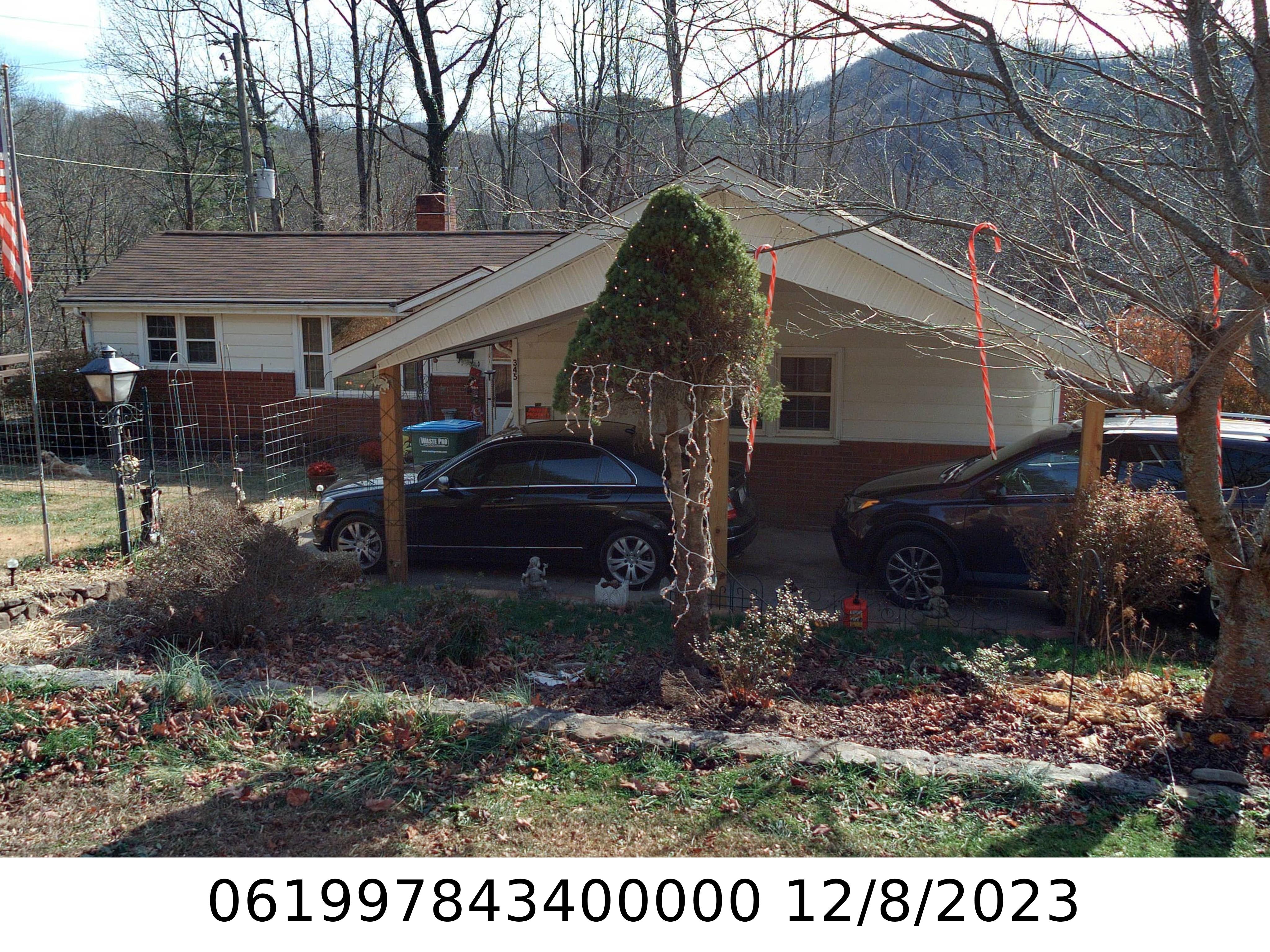 A picture of the property located at 345 OLD TOLL CIR, BLACK MOUNTAIN NC 28711.