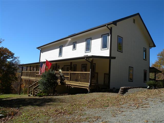 A picture of the property located at 48 HANGING ROCK LN UNINCORPORATED.