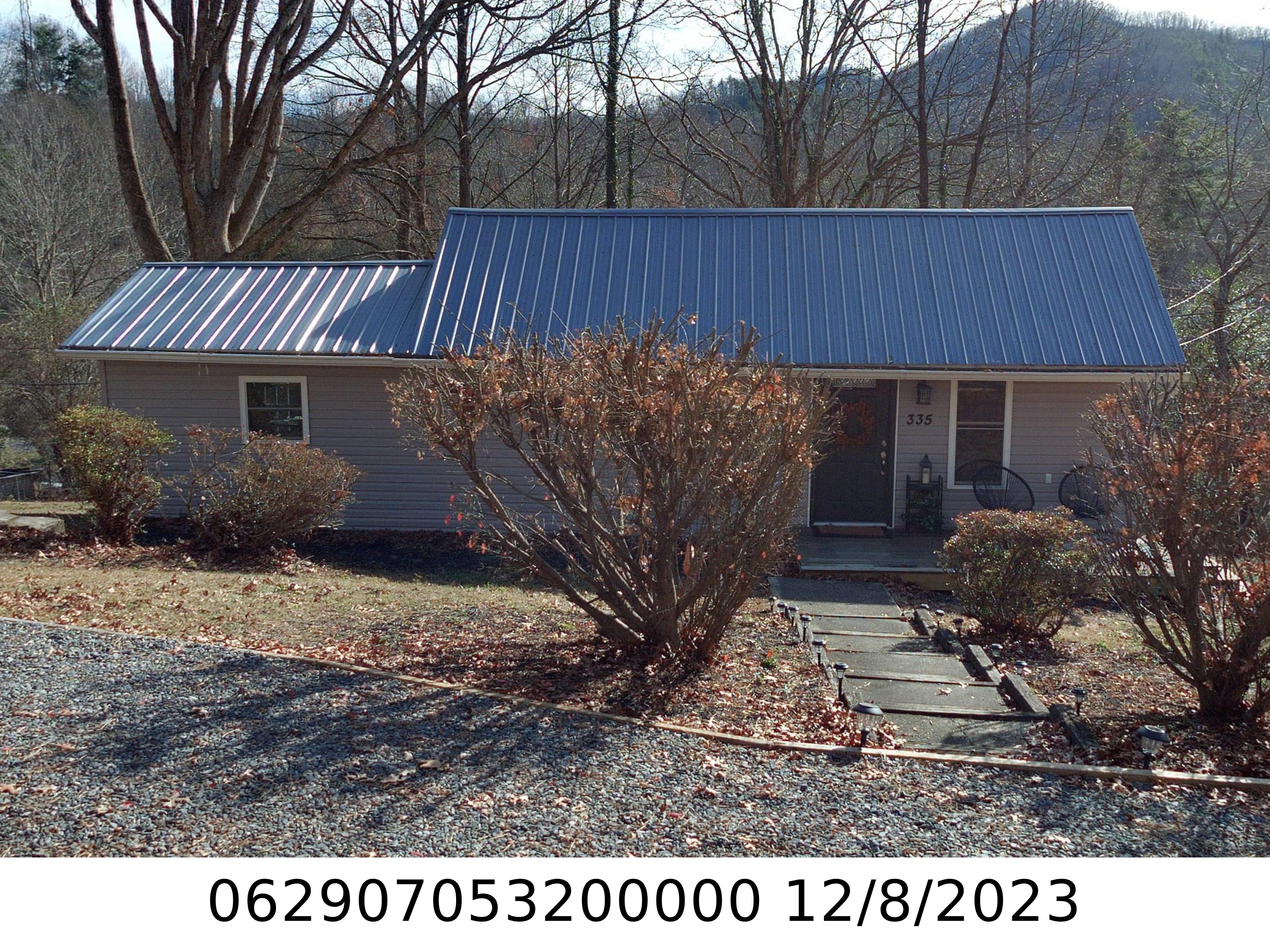A picture of the property located at 335 OLD TOLL CIR, BLACK MOUNTAIN NC 28711.