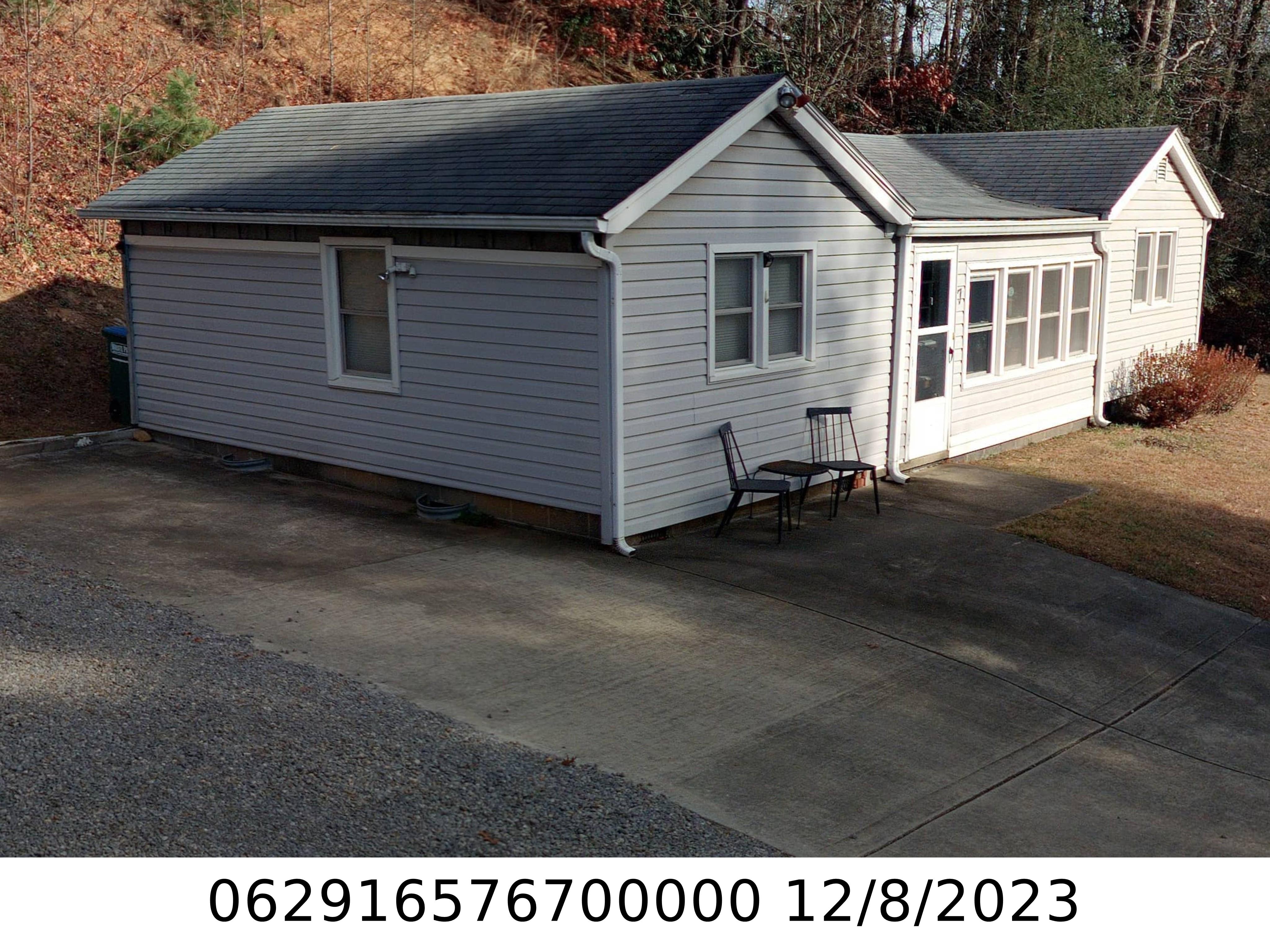 A picture of the property located at 7 ETAIN LN, BLACK MOUNTAIN NC 28711.
