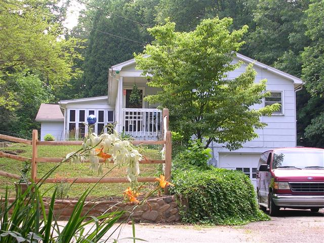 A picture of the property located at 12 BRIGHT HOPE RD, BLACK MOUNTAIN NC 28711.