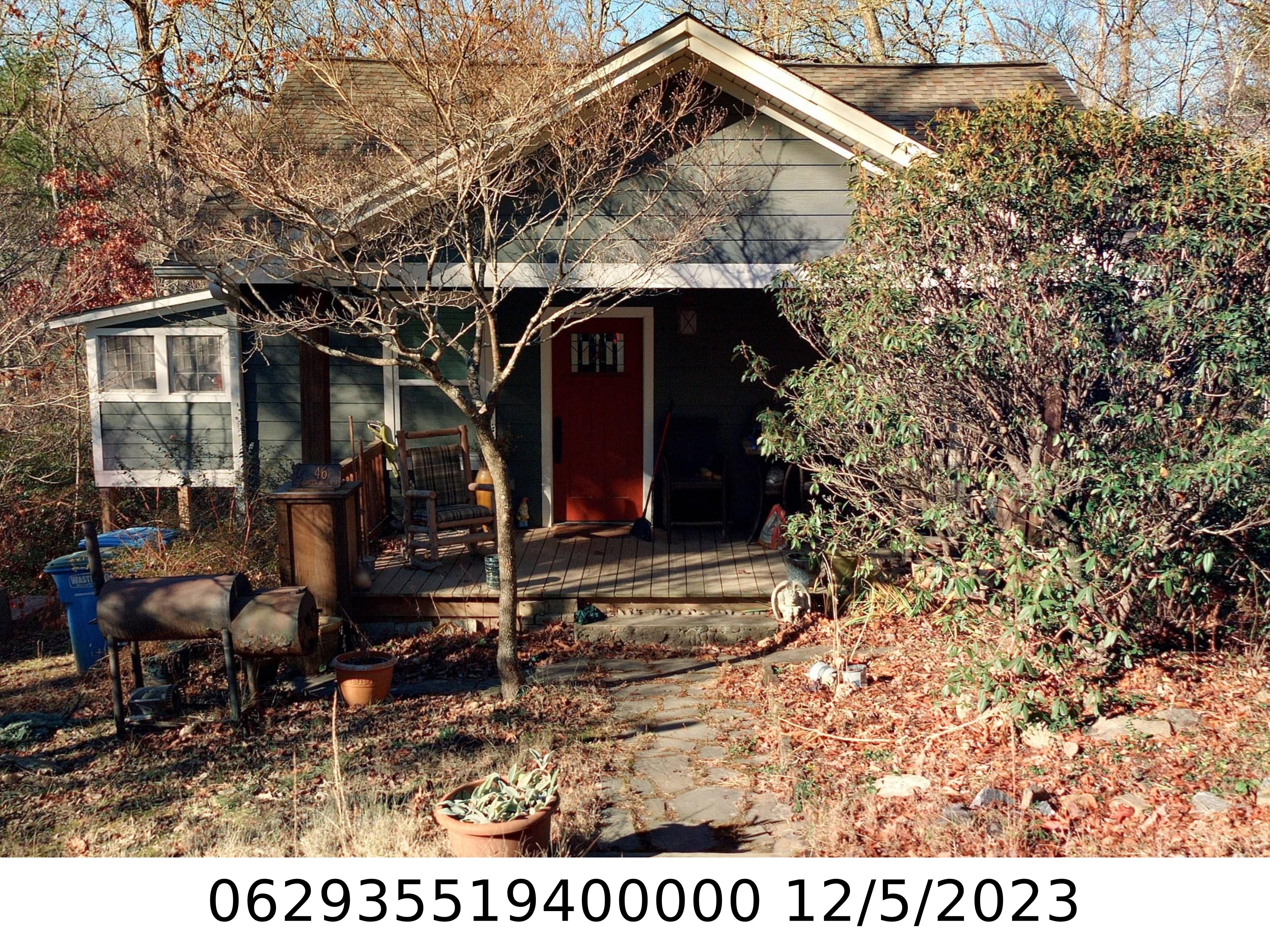 A picture of the property located at 46 CRAVEN HILL CIR, BLACK MOUNTAIN NC 28711.