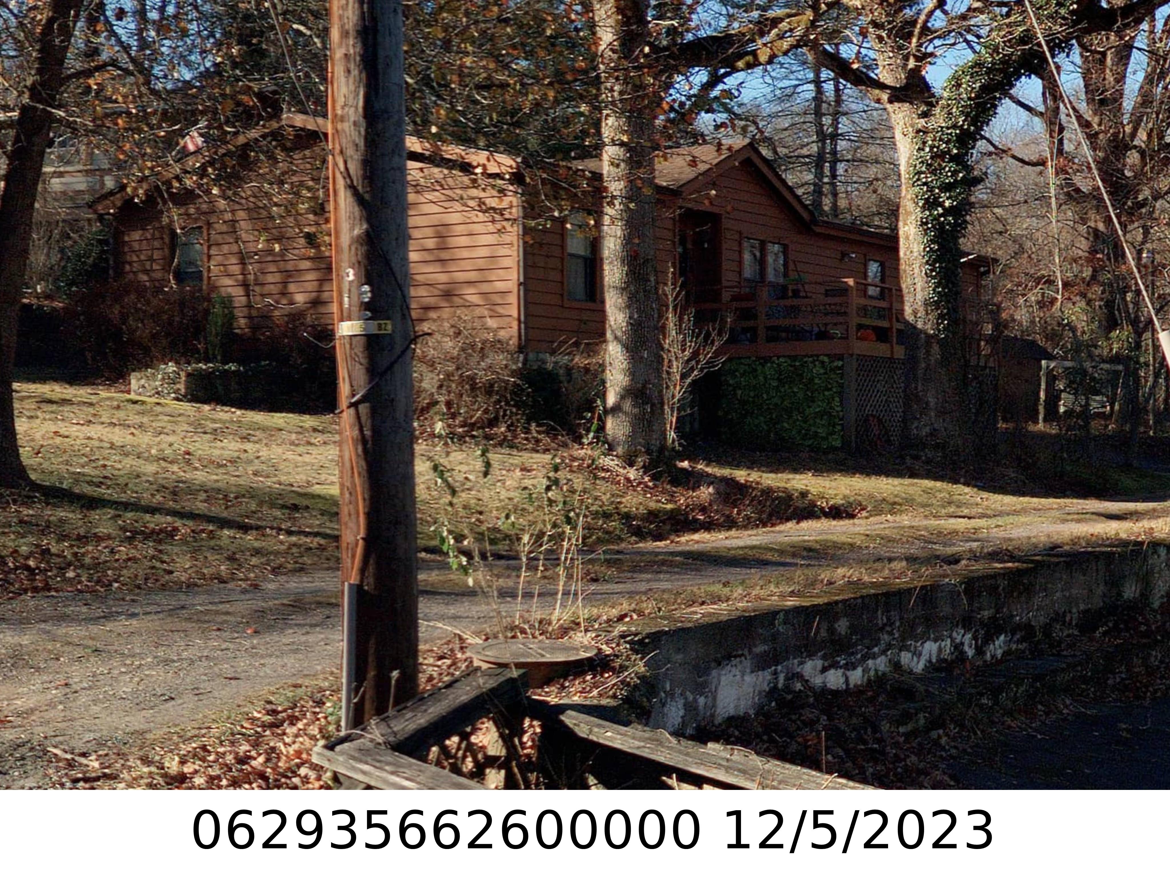 A picture of the property located at 72 CRAVEN HILL CIR, BLACK MOUNTAIN NC 28711.