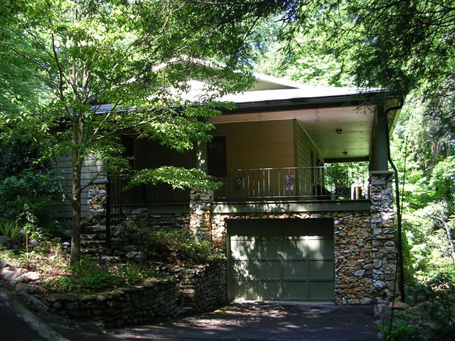 A picture of the property located at 120 YATES AVE, BLACK MOUNTAIN NC 28711.