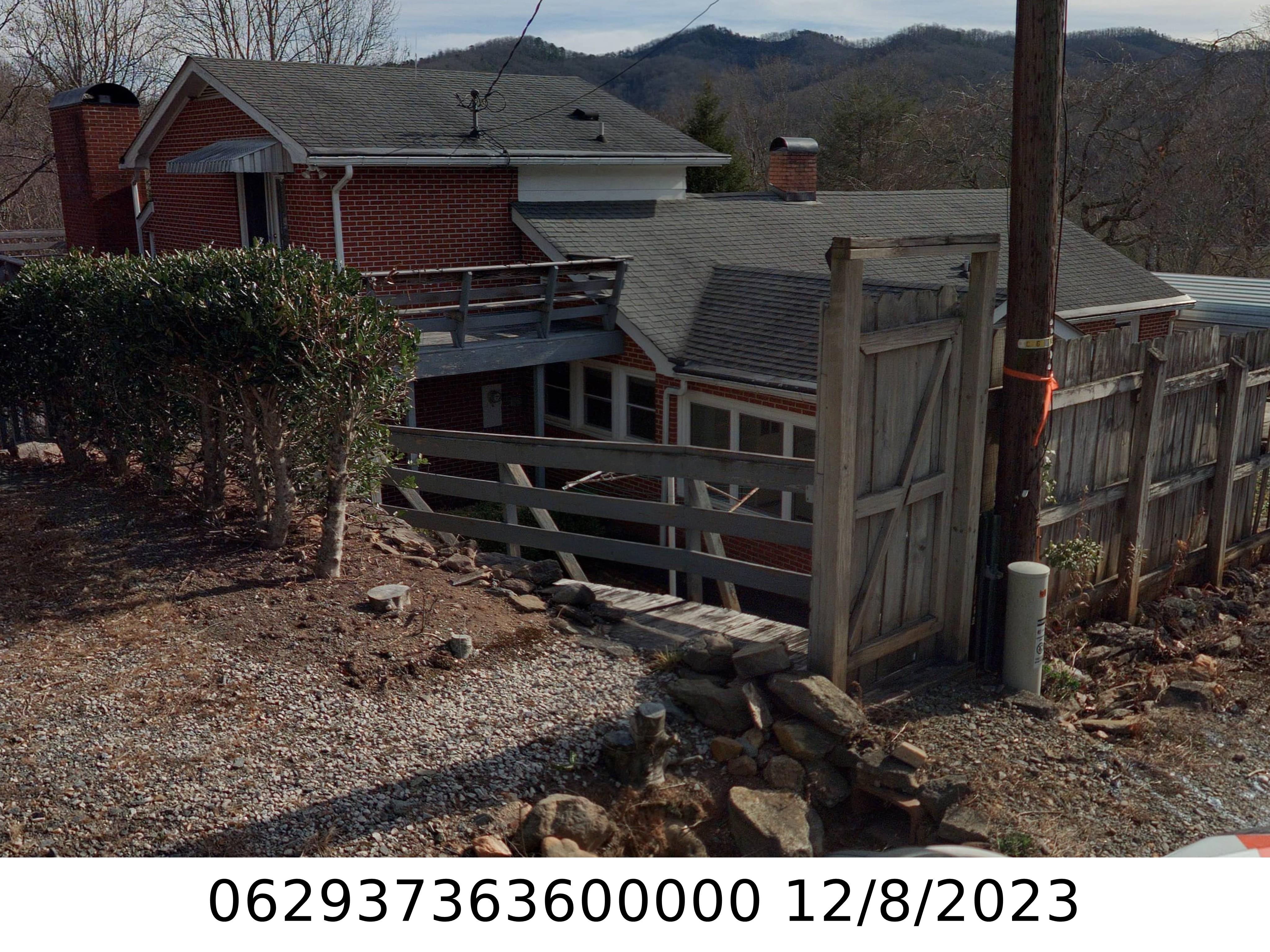 A picture of the property located at 55 DUNSMORE AVE, BLACK MOUNTAIN NC 28711.