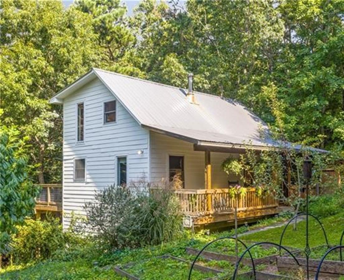 A picture of the property located at 12 LOCUST ST, BLACK MOUNTAIN NC 28711.