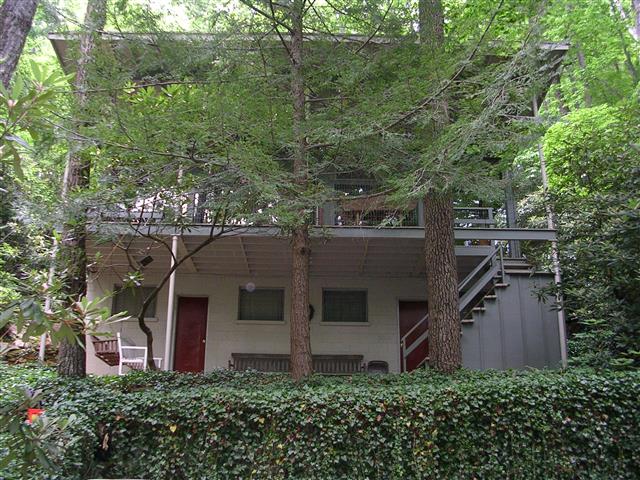 A picture of the property located at 40 FAR VIEW RD, BLACK MOUNTAIN NC 28711.