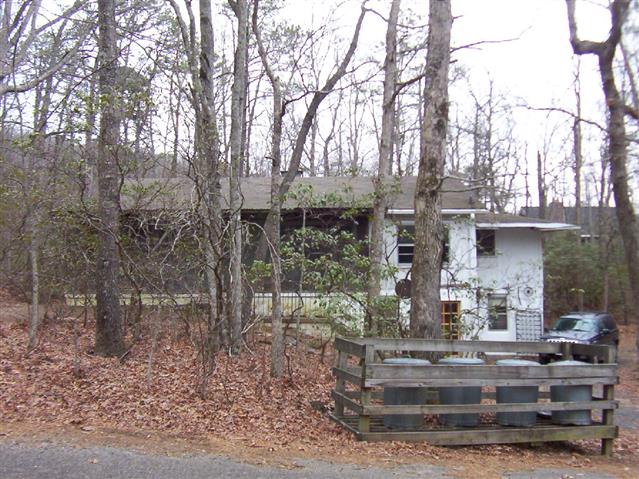 A picture of the property located at 5 BALSAM RD, BLACK MOUNTAIN NC 28711.