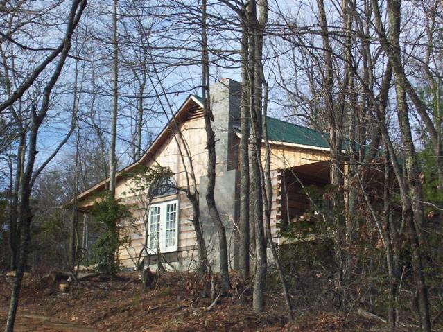 A picture of the property located at 34 AUTEN CIR, BLACK MOUNTAIN NC 28711.