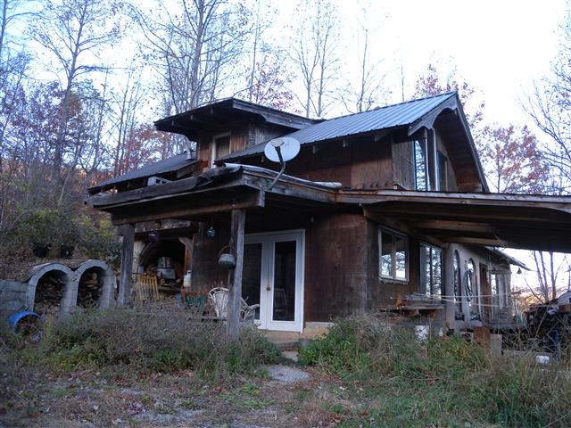 A picture of the property located at 30 MOUNTAIN FARM LN, BLACK MOUNTAIN NC 28711.
