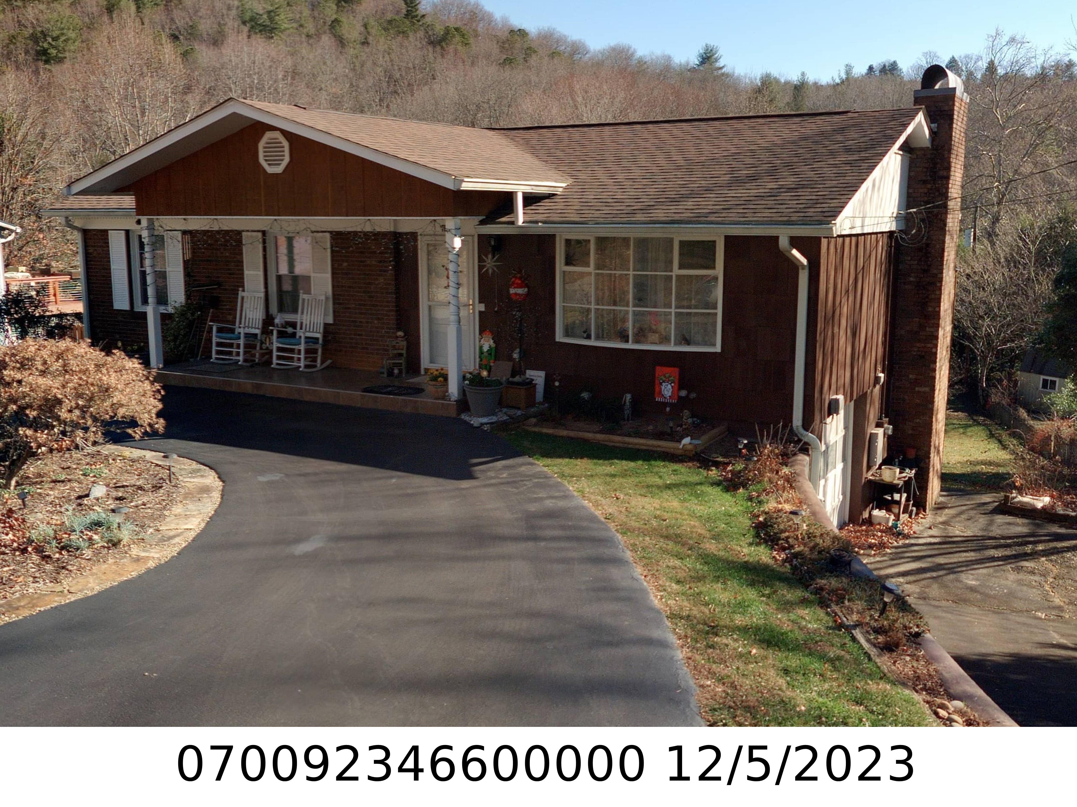 A picture of the property located at 13 DANIEL LN, BLACK MOUNTAIN NC 28711.