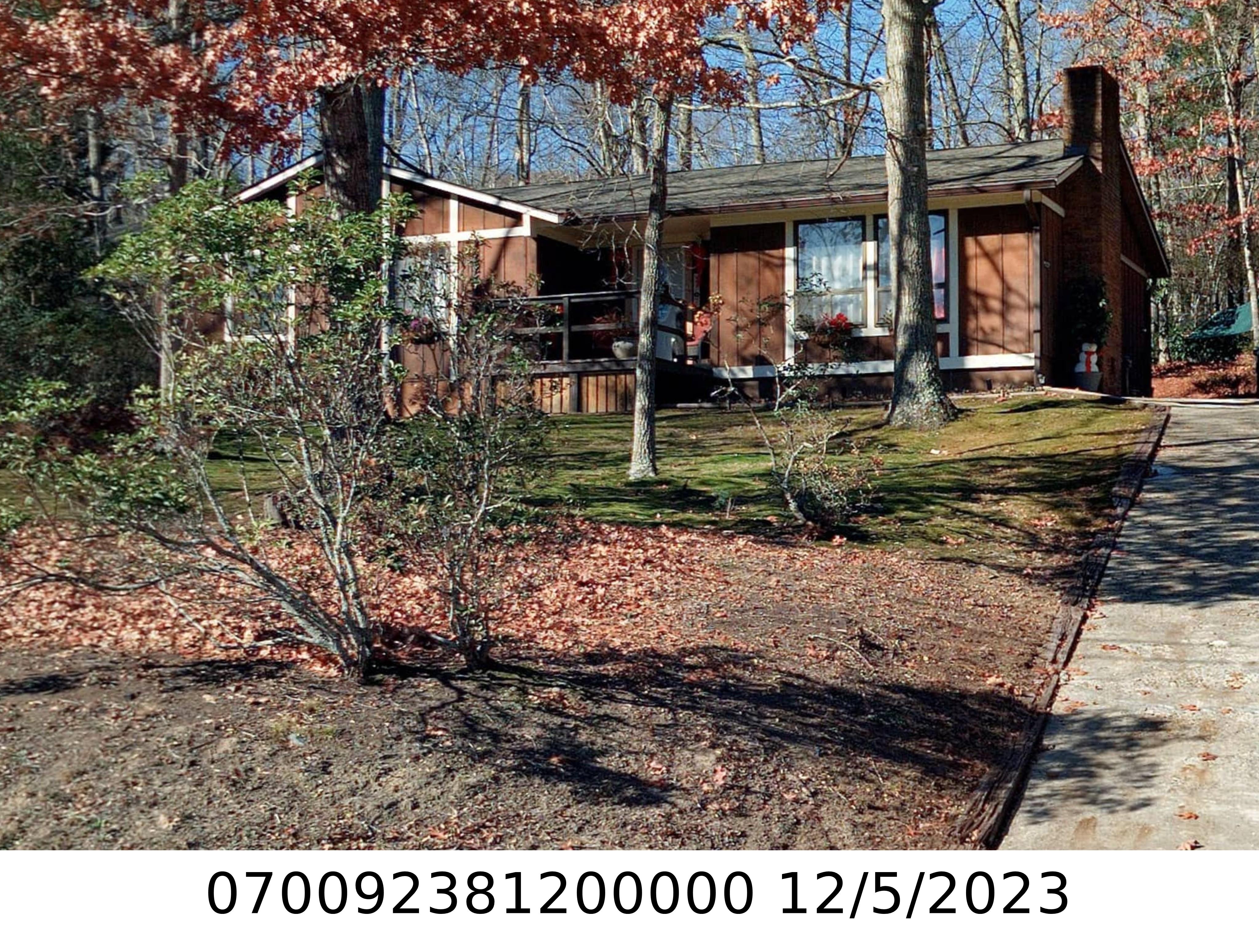 A picture of the property located at 20 DANIEL LN, BLACK MOUNTAIN NC 28711.