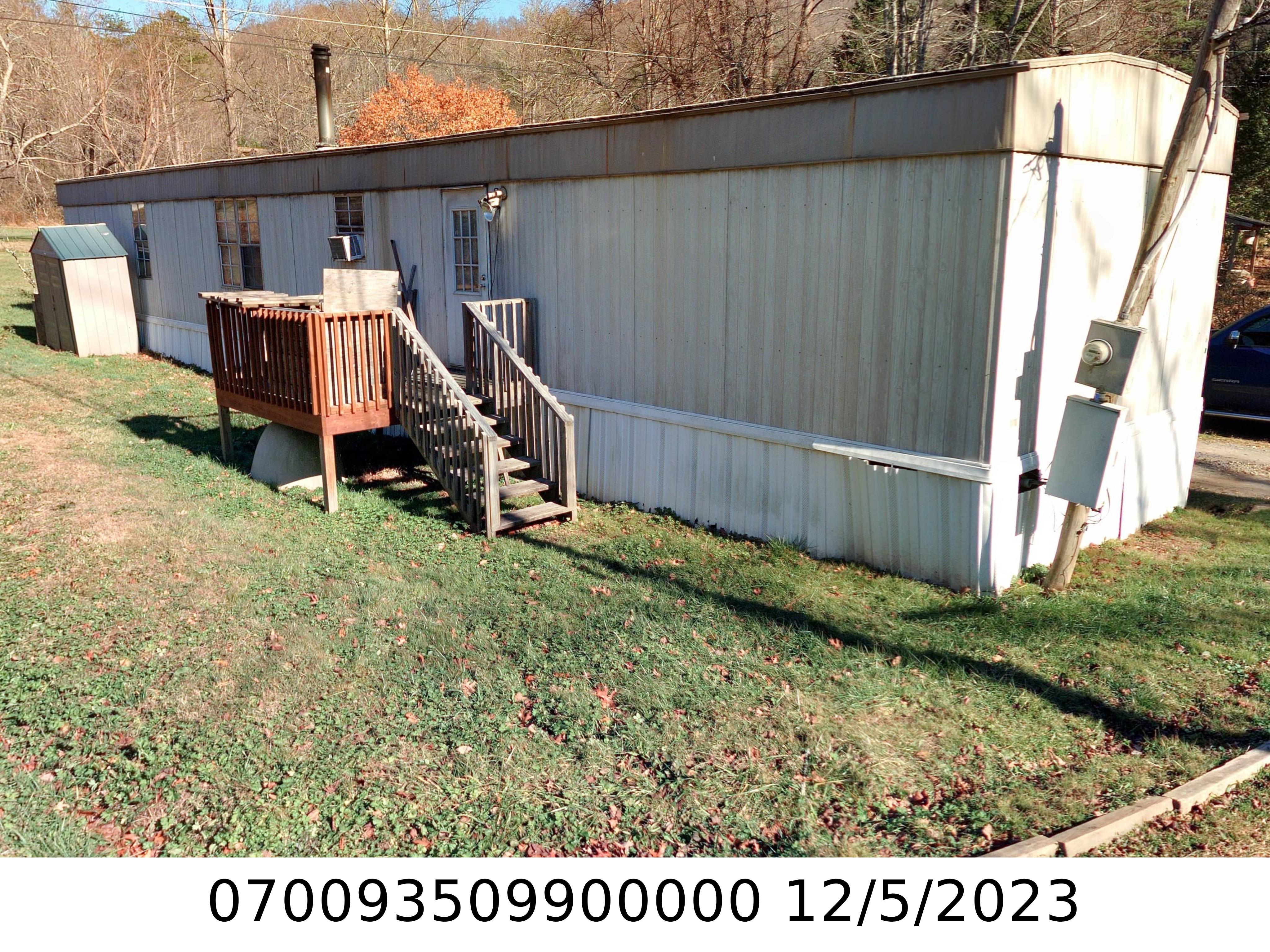 A picture of the property located at 5 RIDGE HILL RD, BLACK MOUNTAIN NC 28711.