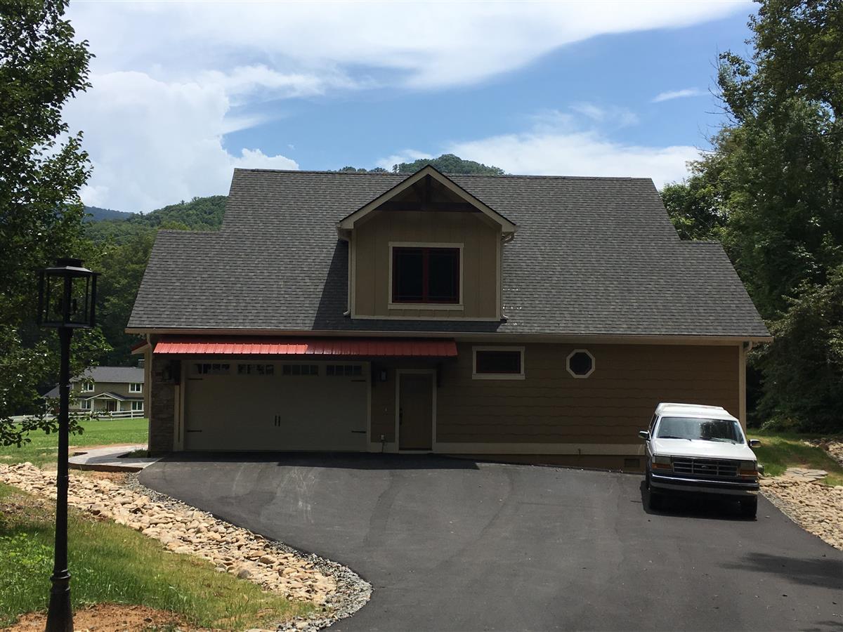 A picture of the property located at 26 SUGAR MAPLE DR, BLACK MOUNTAIN NC 28711.