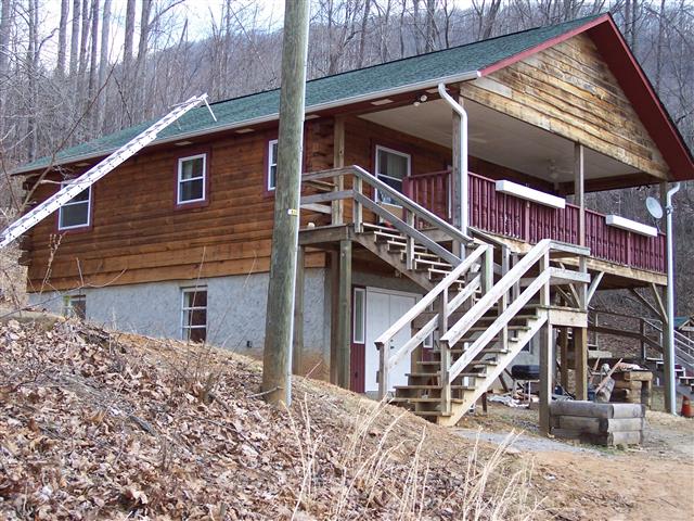 A picture of the property located at 185 WALKER COVE RD, BLACK MOUNTAIN NC 28711.