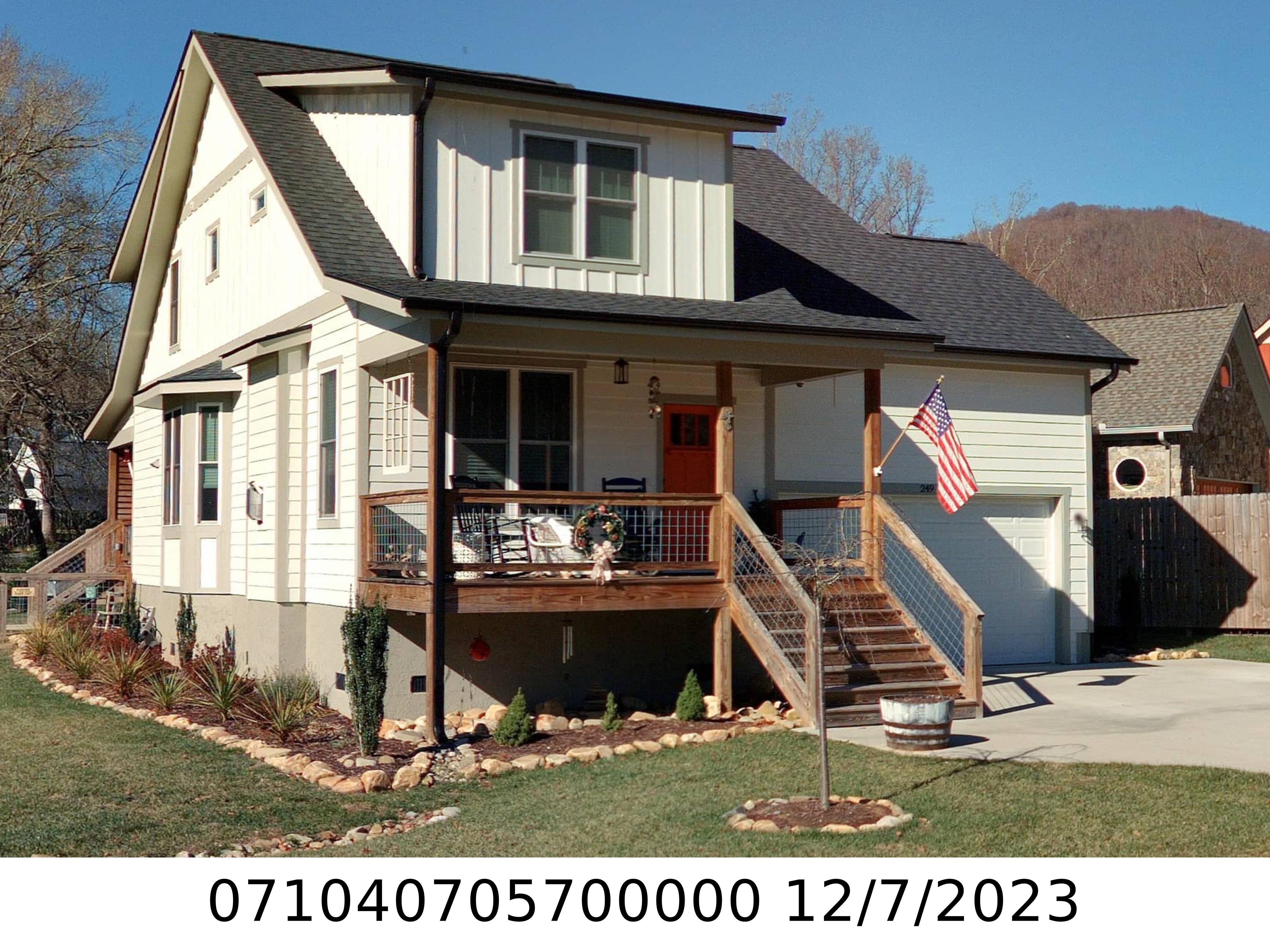 A picture of the property located at 249 FLAT CREEK RD, BLACK MOUNTAIN NC 28711.