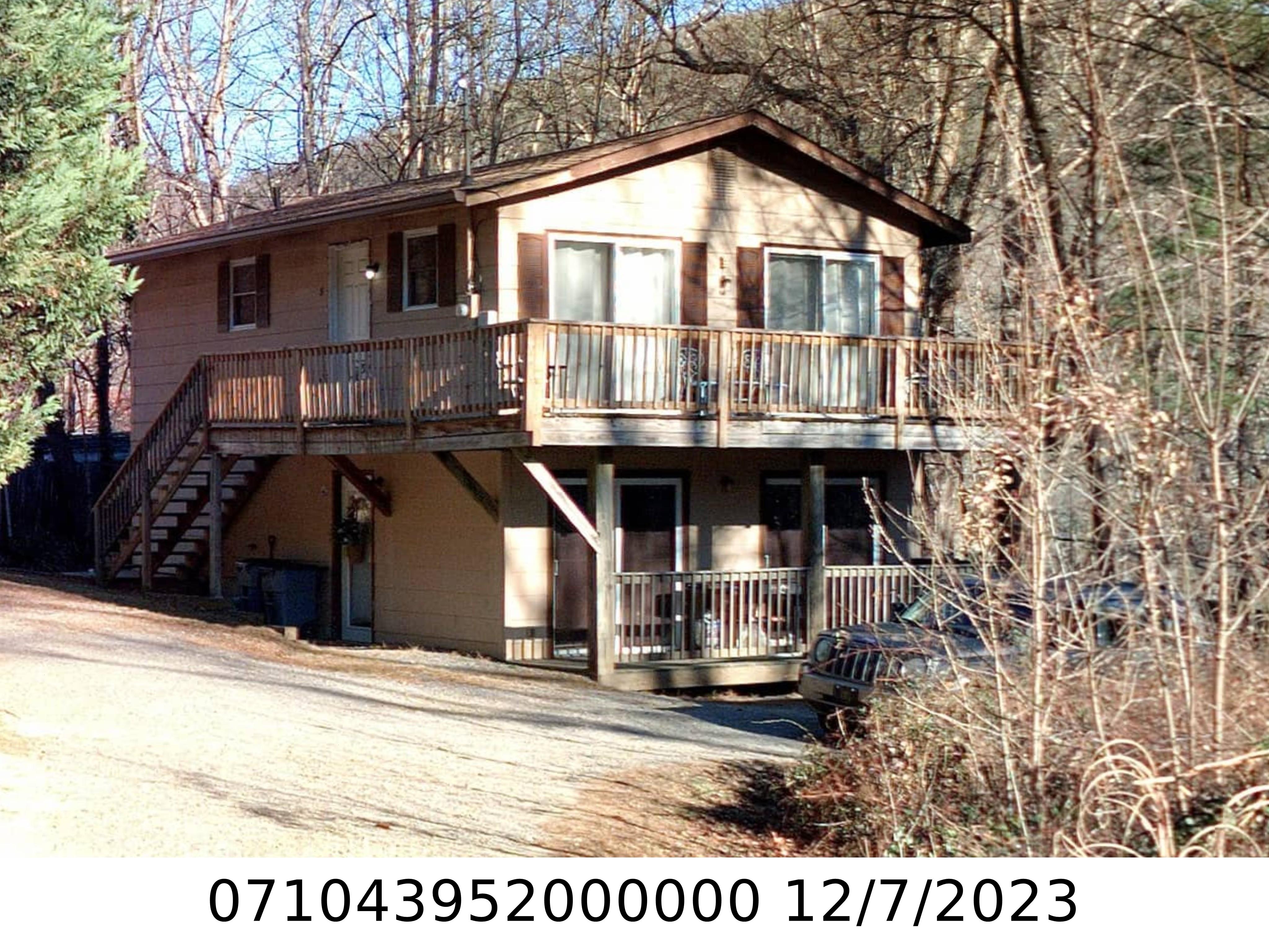 A picture of the property located at 5 VINE ST # A, BLACK MOUNTAIN NC 28711.