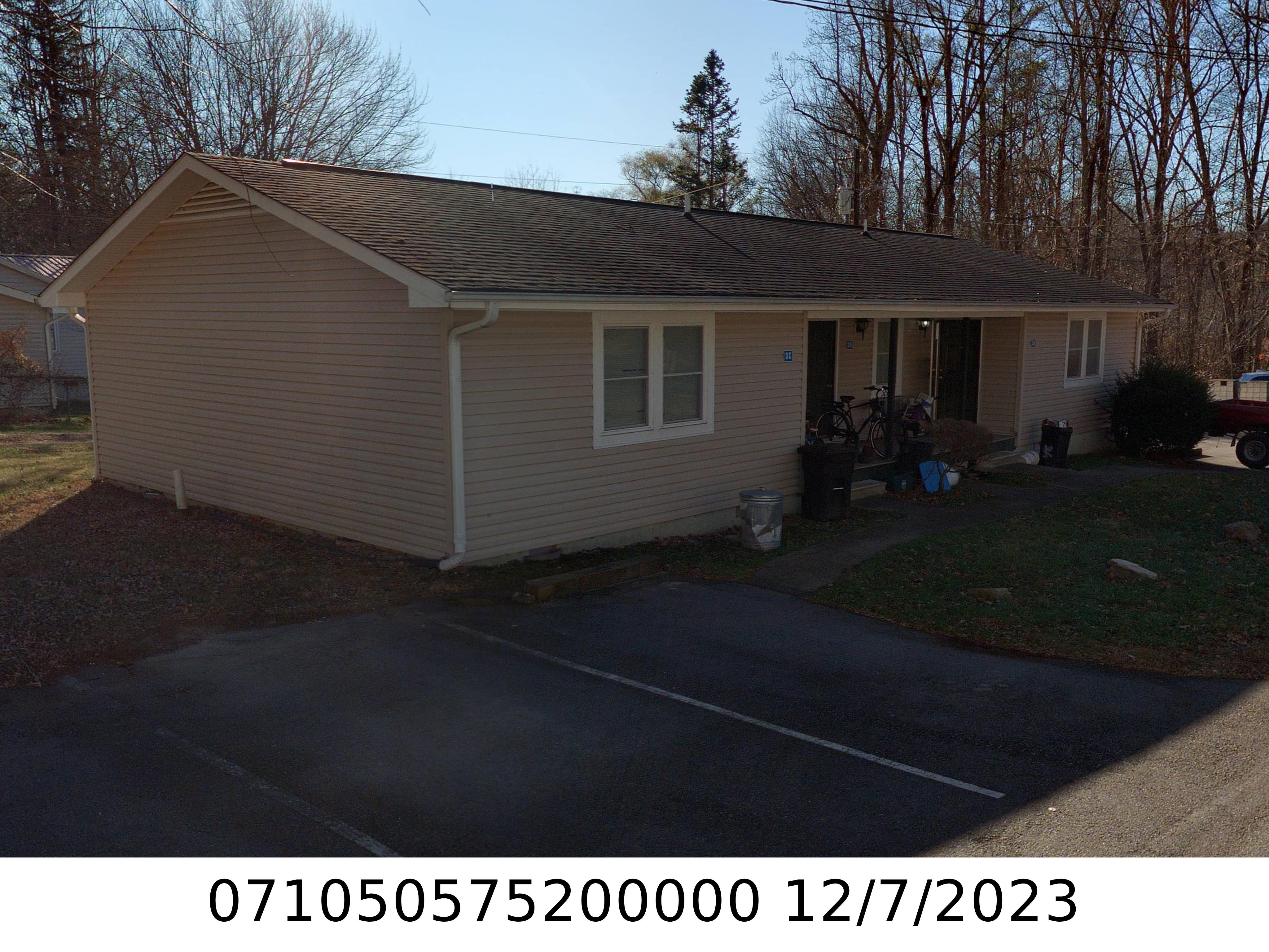 A picture of the property located at 6 AQUA DR, BLACK MOUNTAIN NC 28711.