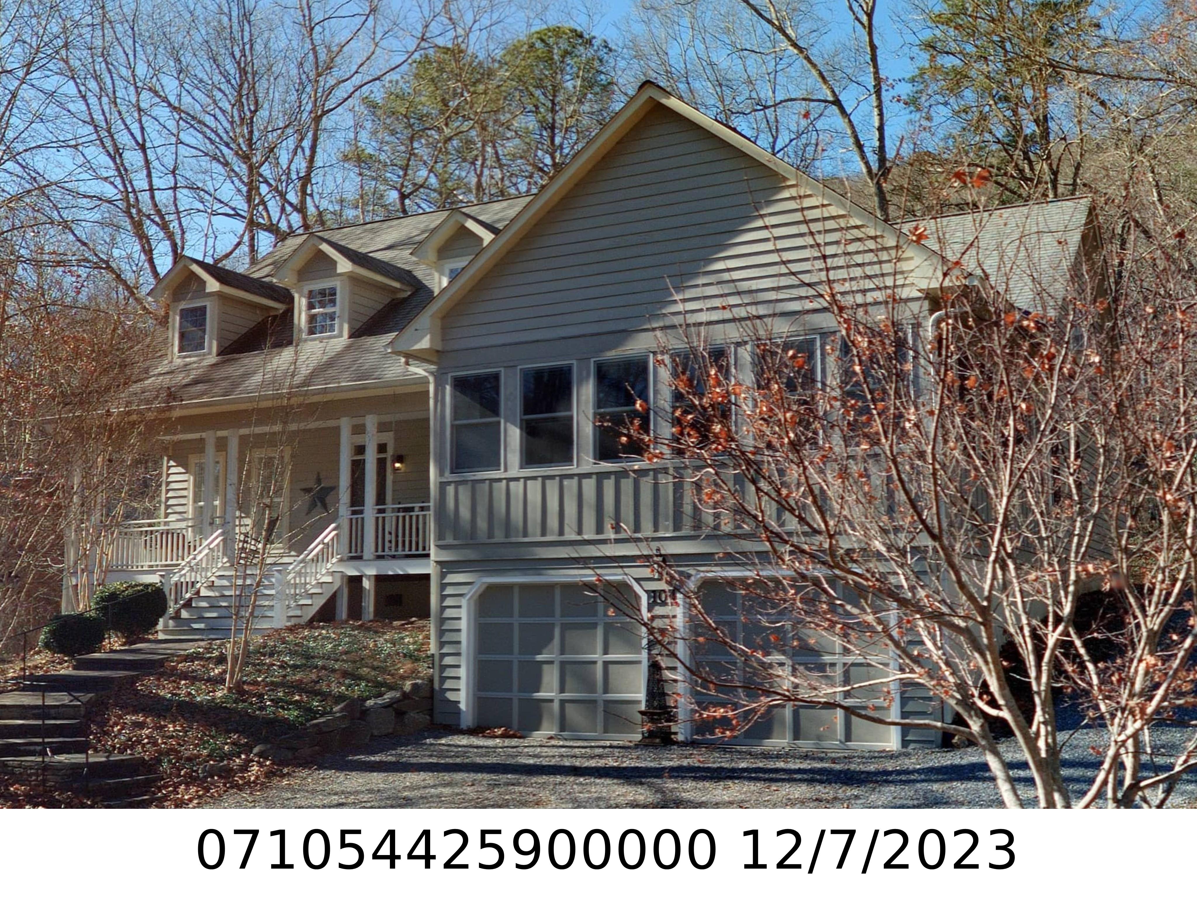 A picture of the property located at 104 MECKLENBURG CIR, BLACK MOUNTAIN NC 28711.