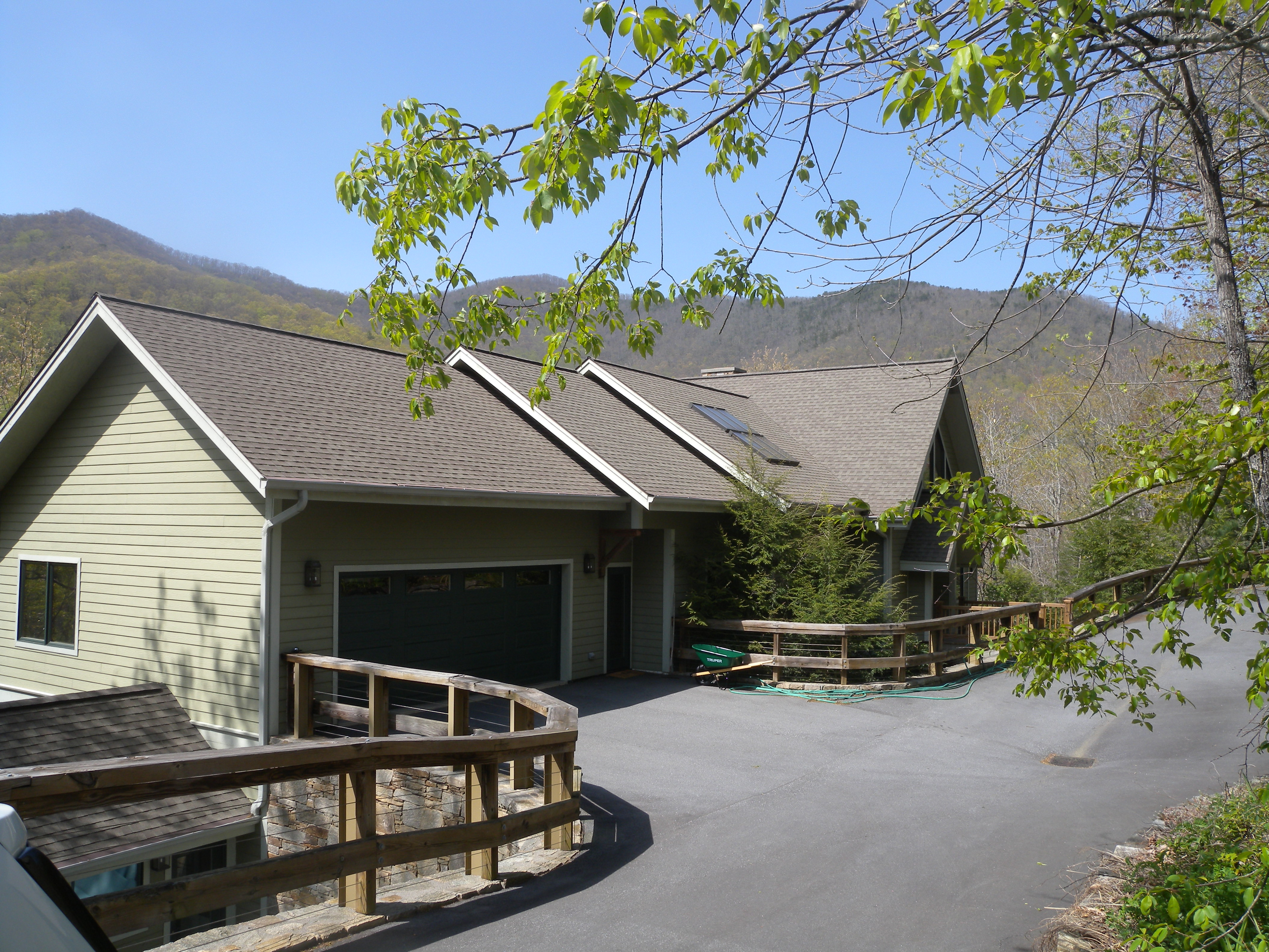 A picture of the property located at 117 SHENANDOAH TER, BLACK MOUNTAIN NC 28711.