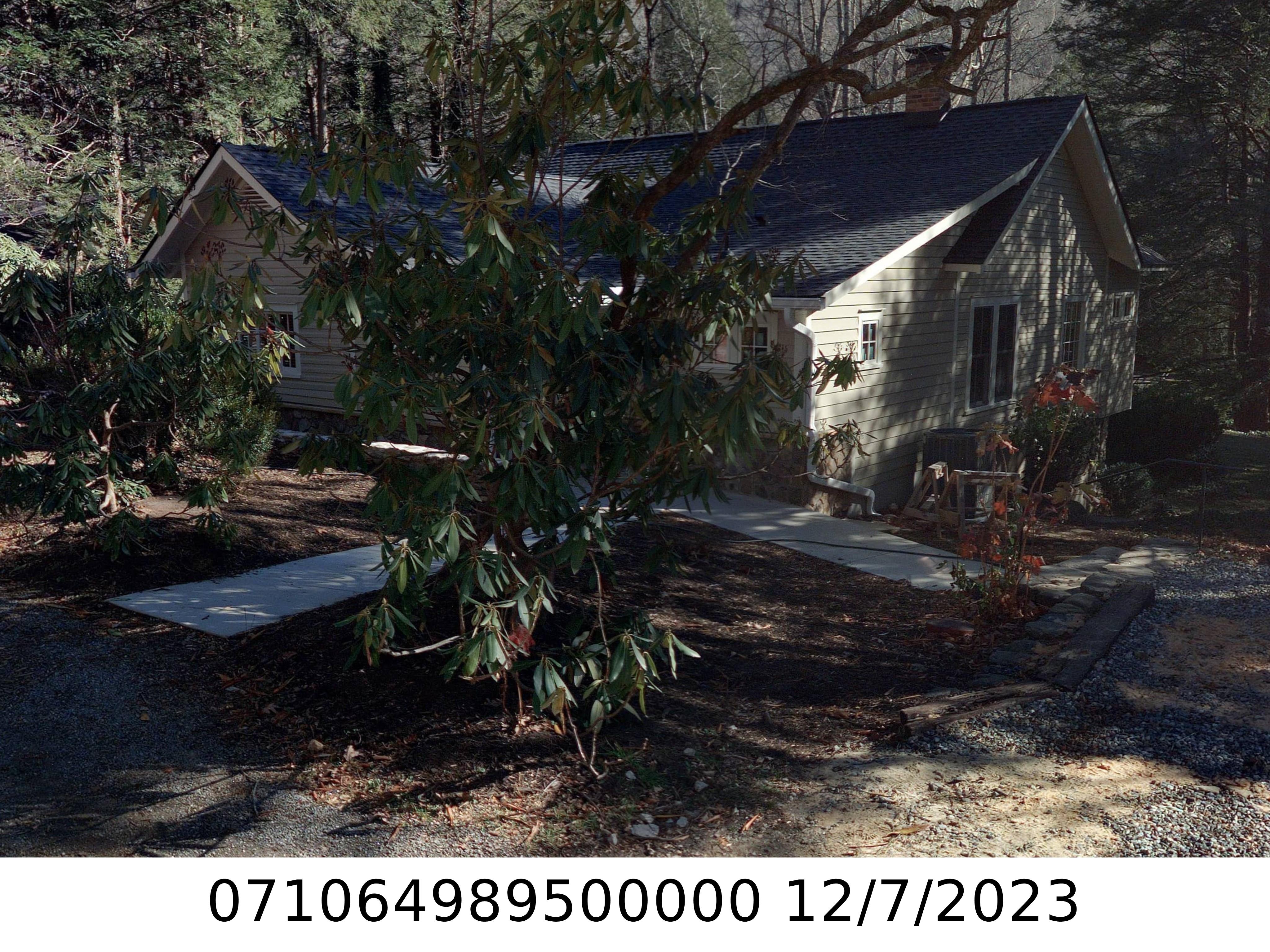 A picture of the property located at 134 QUILLAN LN, BLACK MOUNTAIN NC 28711.