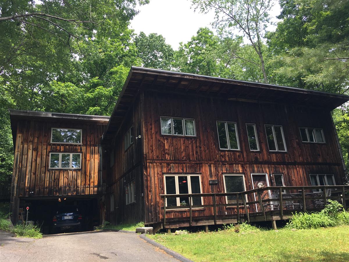 A picture of the property located at 196 HARMONY LN, BLACK MOUNTAIN NC 28711.