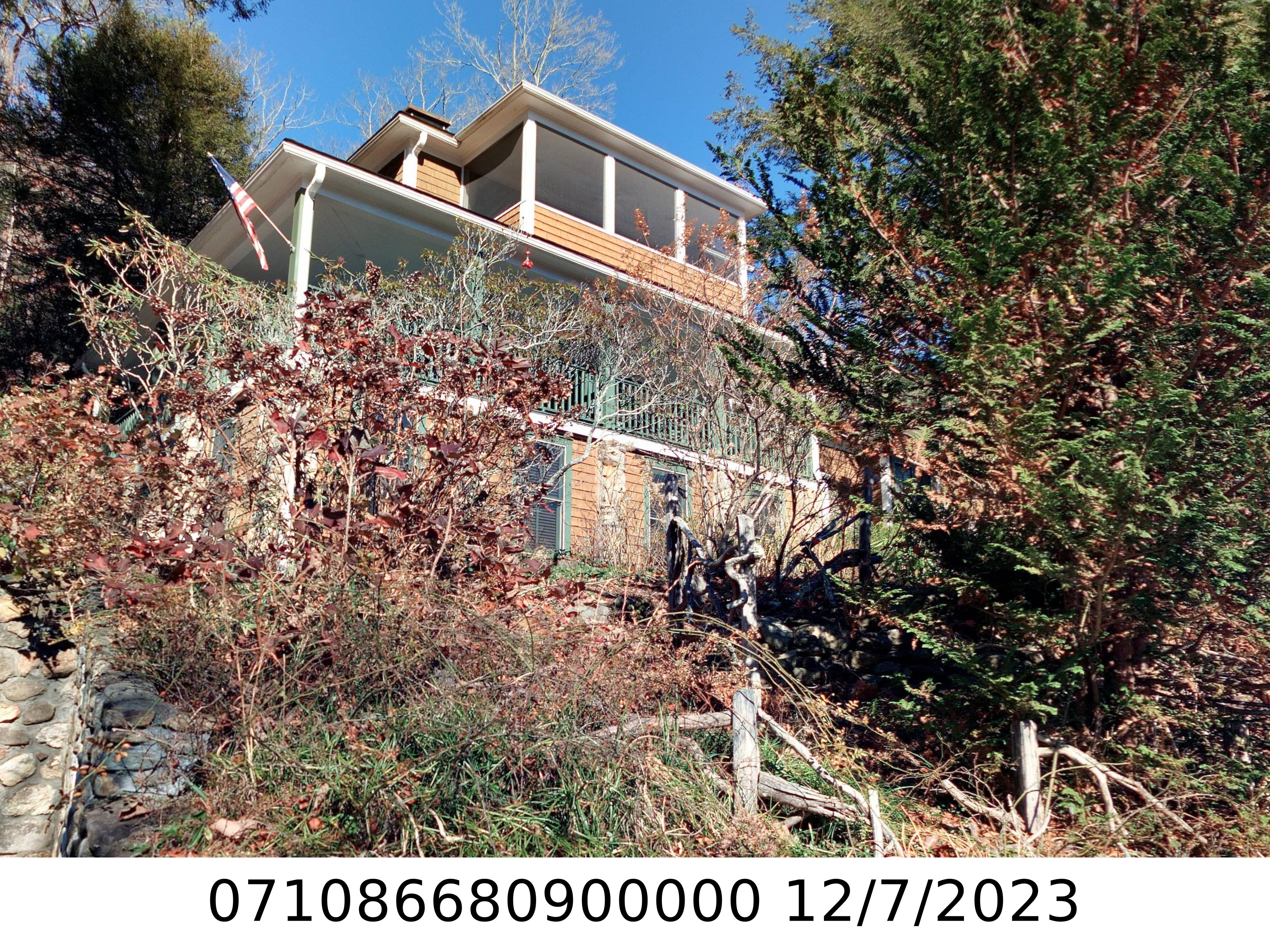 A picture of the property located at 369 NISBETT LN, BLACK MOUNTAIN NC 28711.