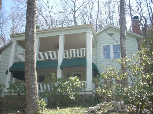 A picture of the property located at 412 ASSEMBLY CIR, BLACK MOUNTAIN NC 28711.